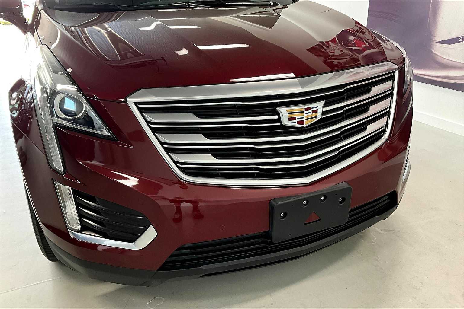 Thumbnail: 2017 Cadillac XT5 - 31