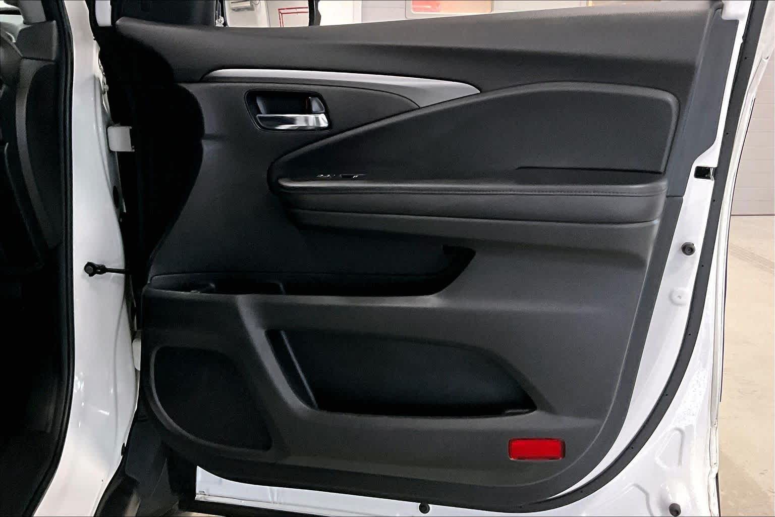 Thumbnail: 2022 Honda Pilot - 26