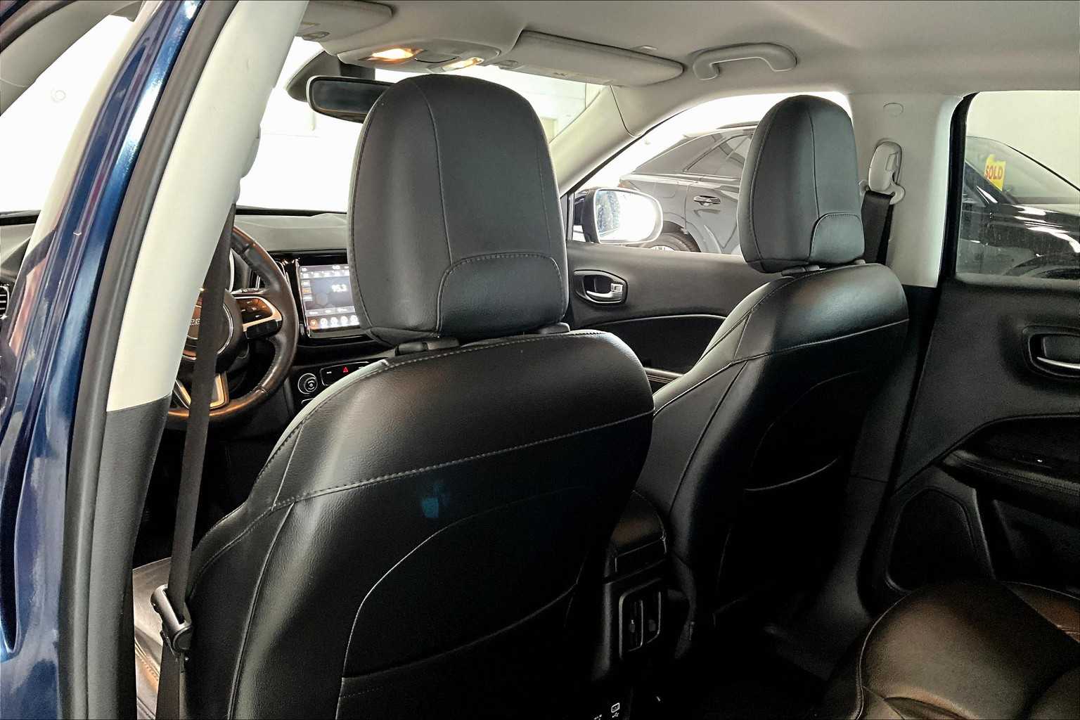 Thumbnail: 2019 Jeep Compass - 11