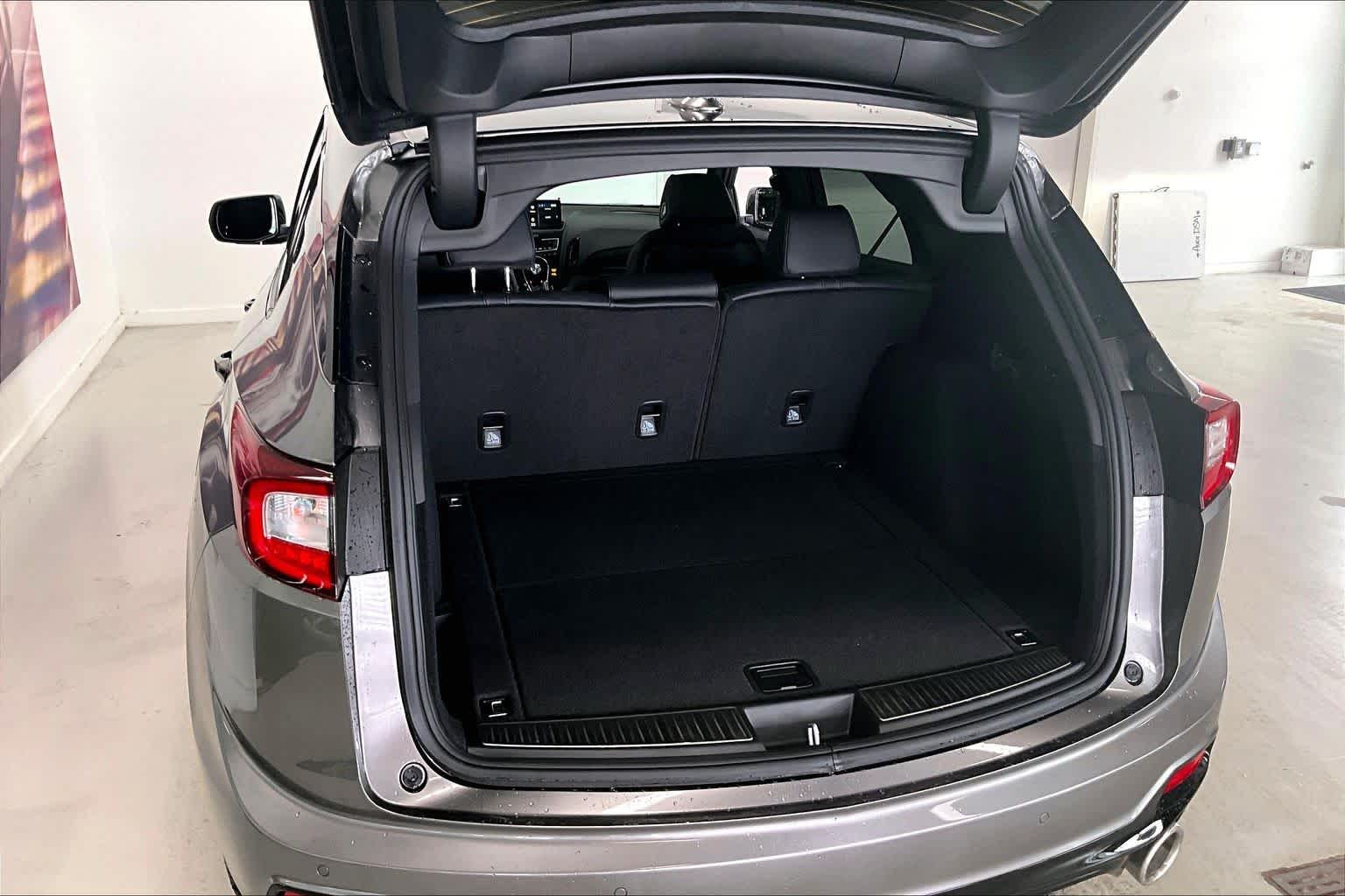 Thumbnail: 2026 Acura RDX - 19