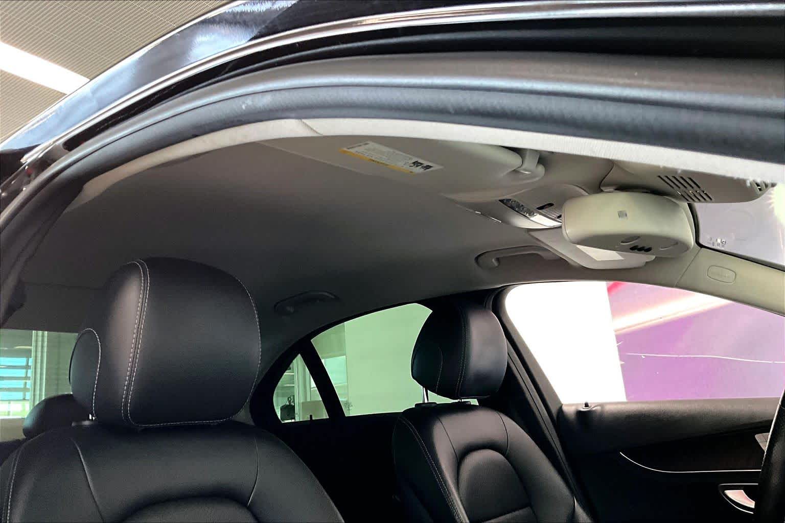 Thumbnail: 2016 Mercedes-Benz C-Class - 27