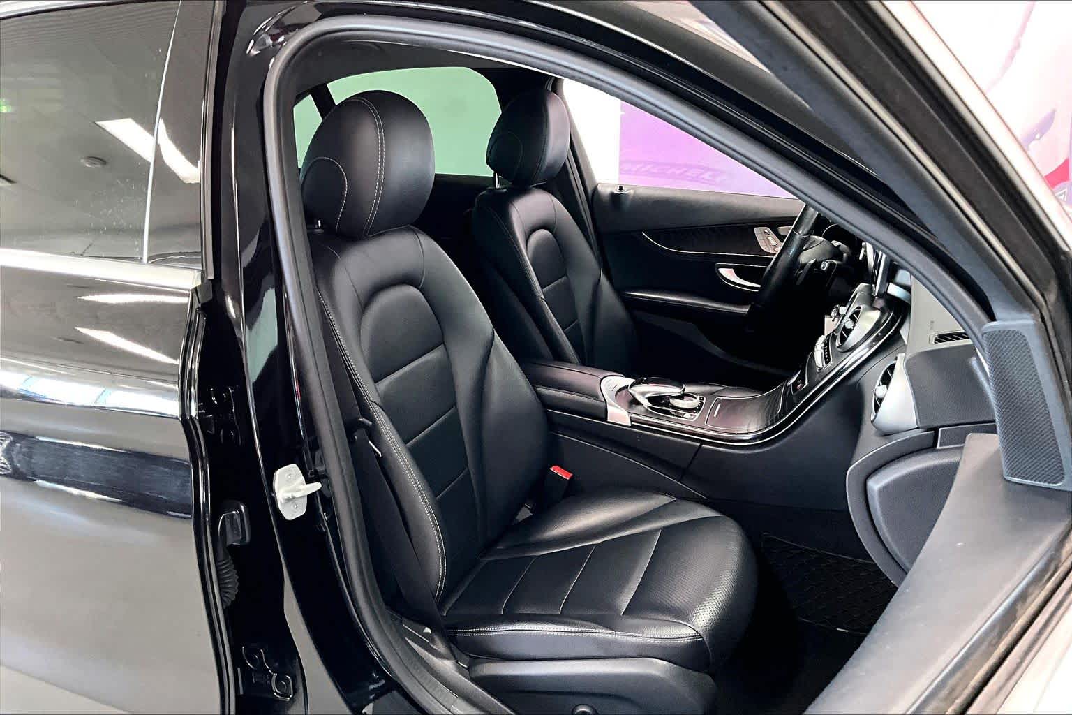 Thumbnail: 2016 Mercedes-Benz C-Class - 11