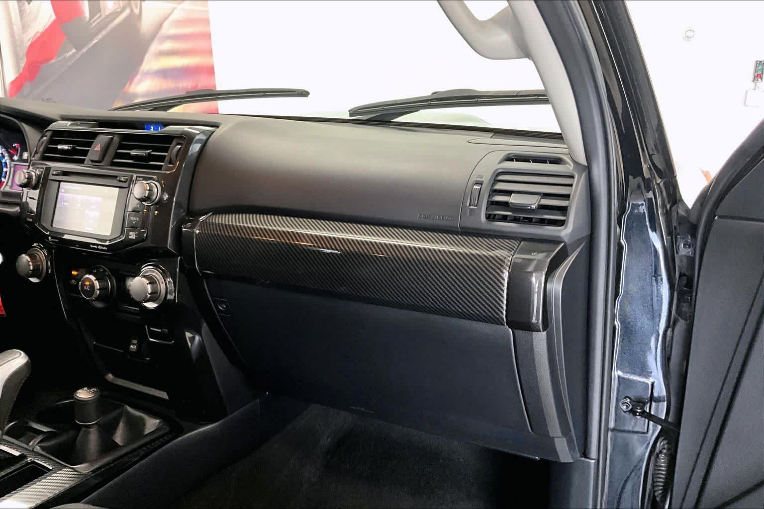 Thumbnail: 2019 Toyota 4Runner - 19