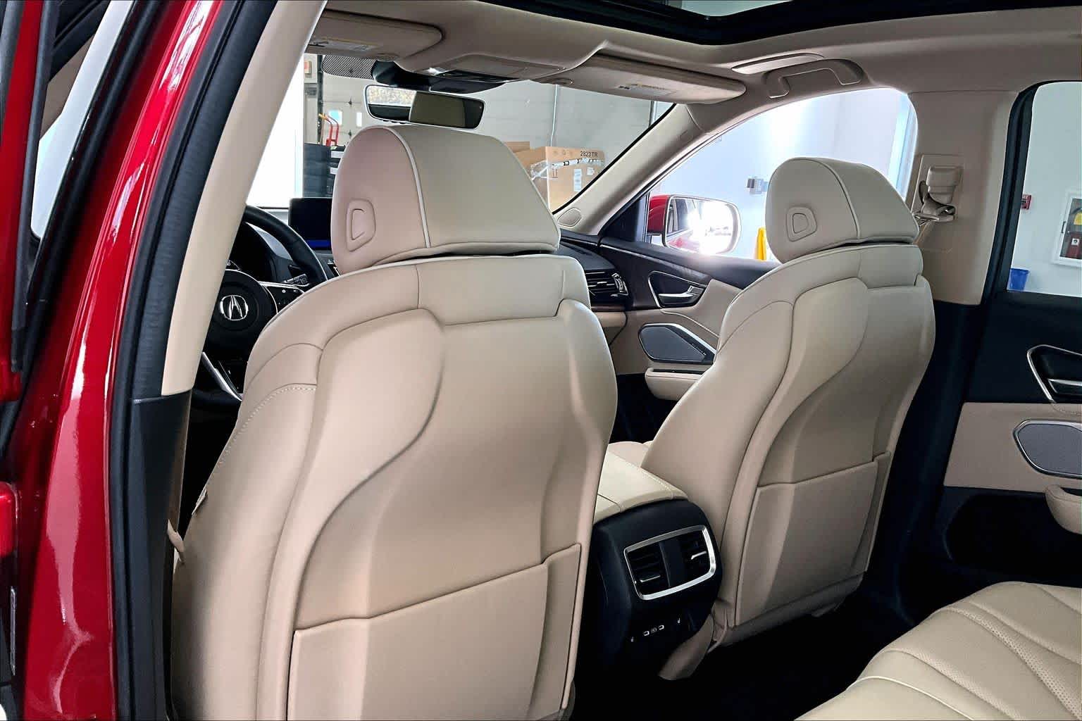 Thumbnail: 2024 Acura RDX - 10