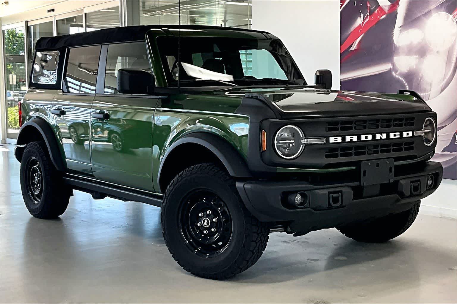 Thumbnail: 2023 Ford Bronco - 19
