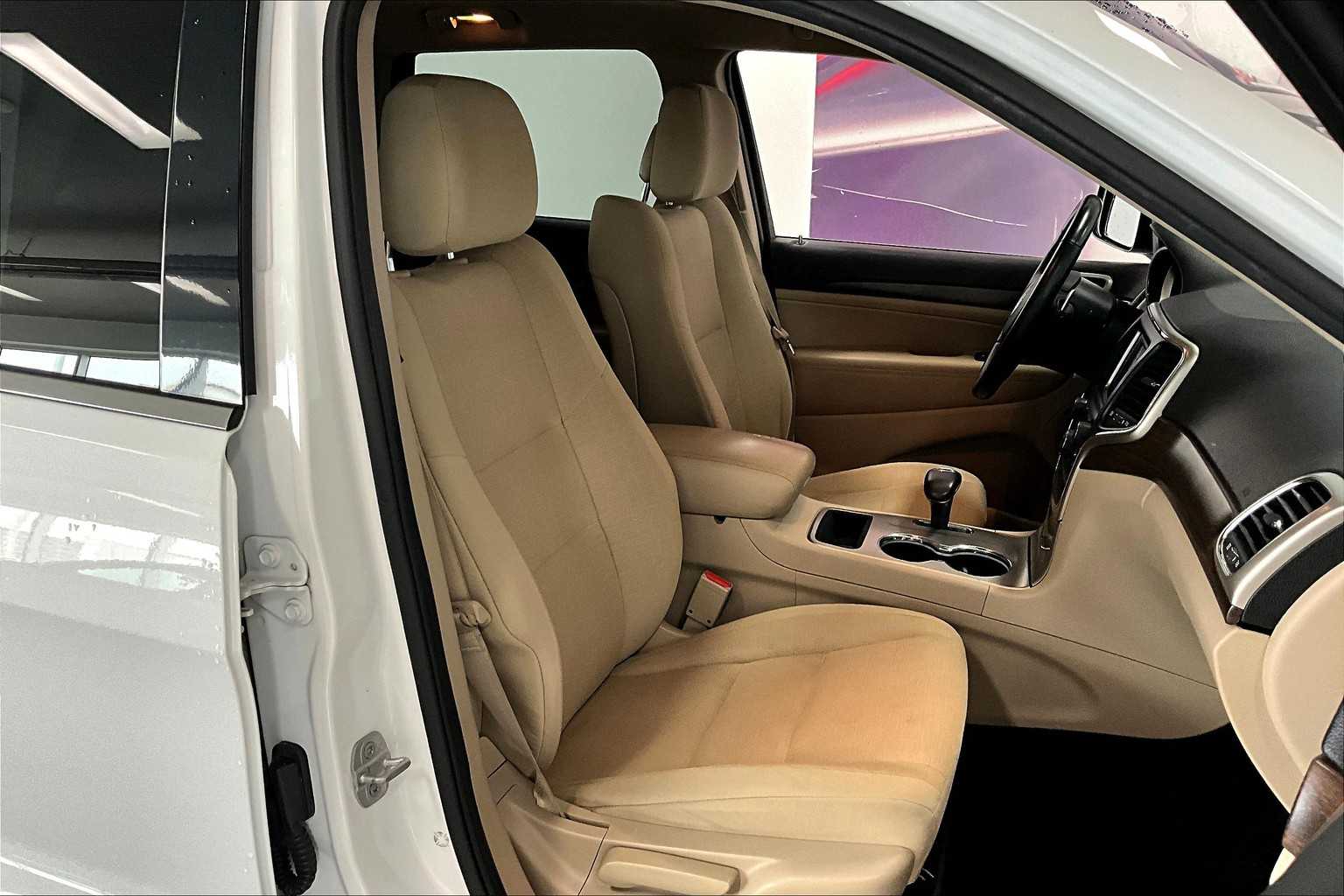 Thumbnail: 2014 Jeep Grand Cherokee - 10