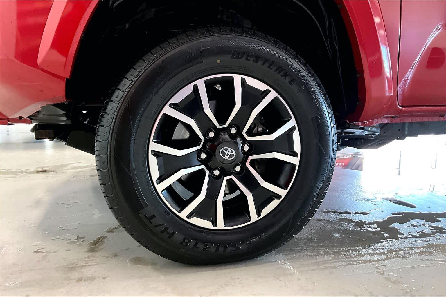 Thumbnail: 2020 Toyota Tacoma - 8