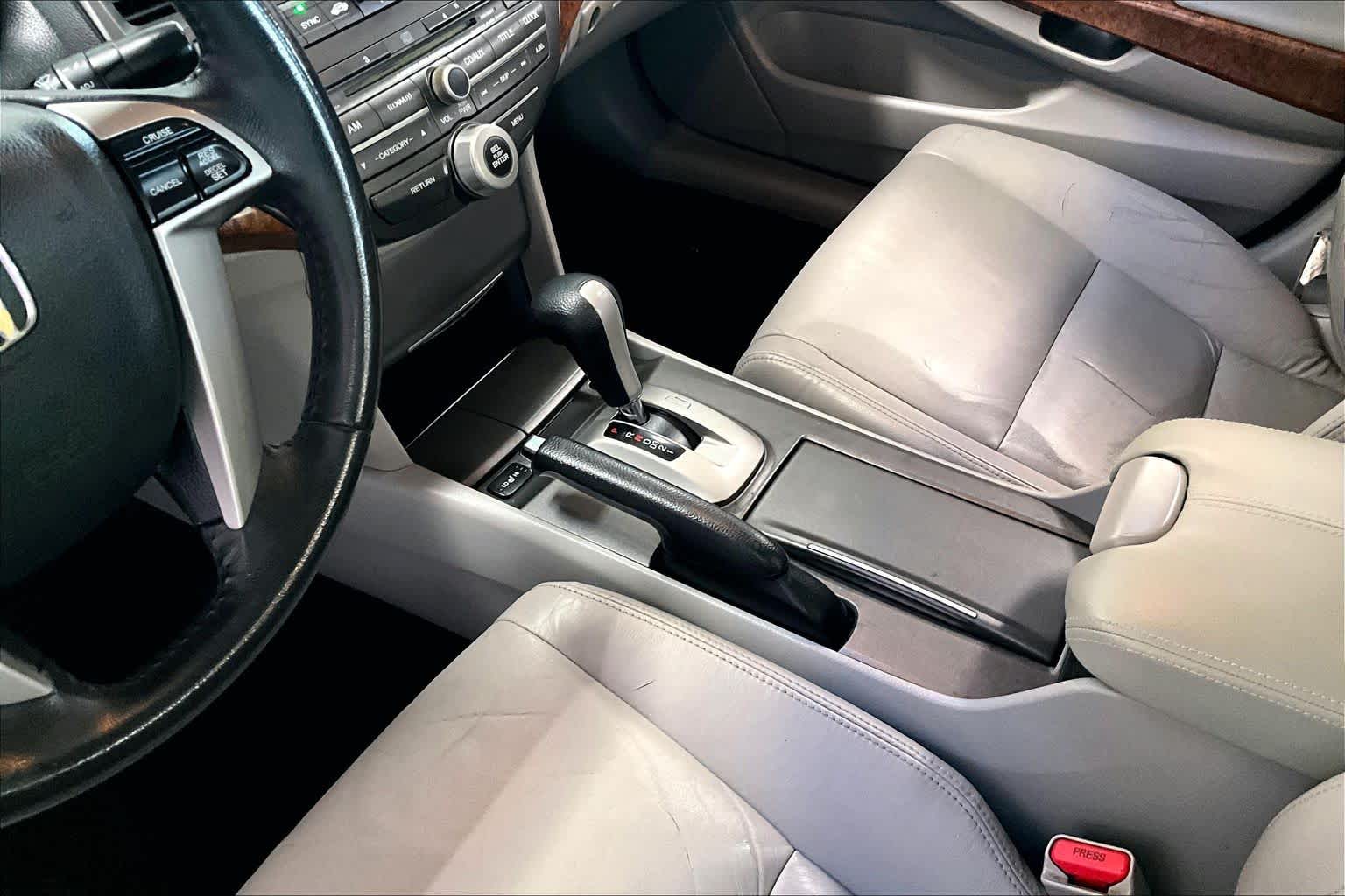 Thumbnail: 2011 Honda Accord - 14