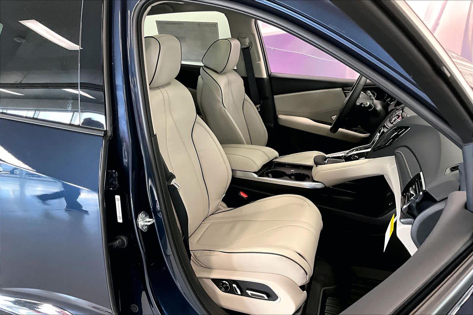 Thumbnail: 2026 Acura RDX - 14