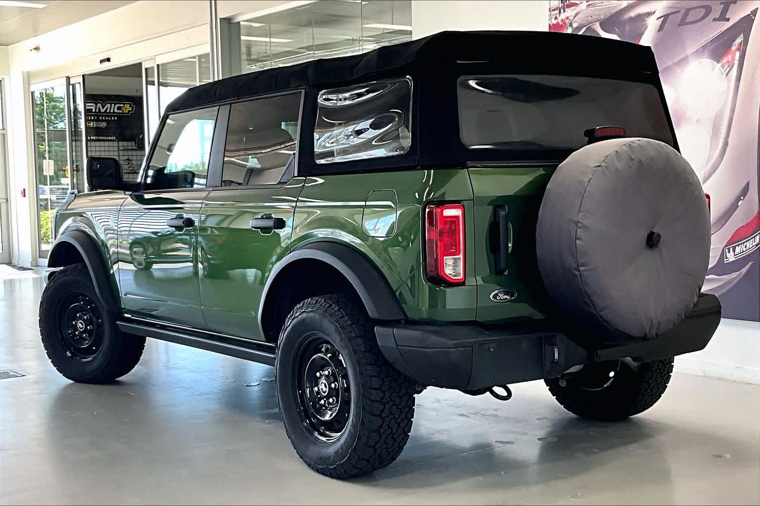Thumbnail: 2023 Ford Bronco - 4
