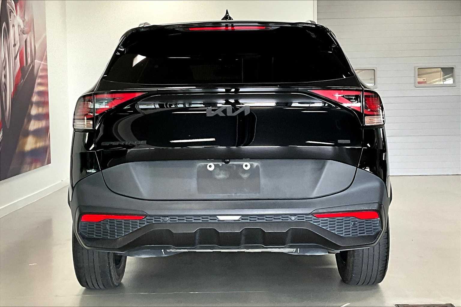 Thumbnail: 2023 Kia Sportage - 5