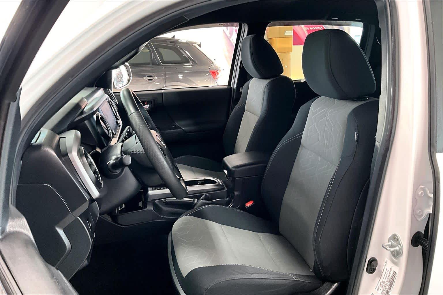 Thumbnail: 2023 Toyota Tacoma - 10