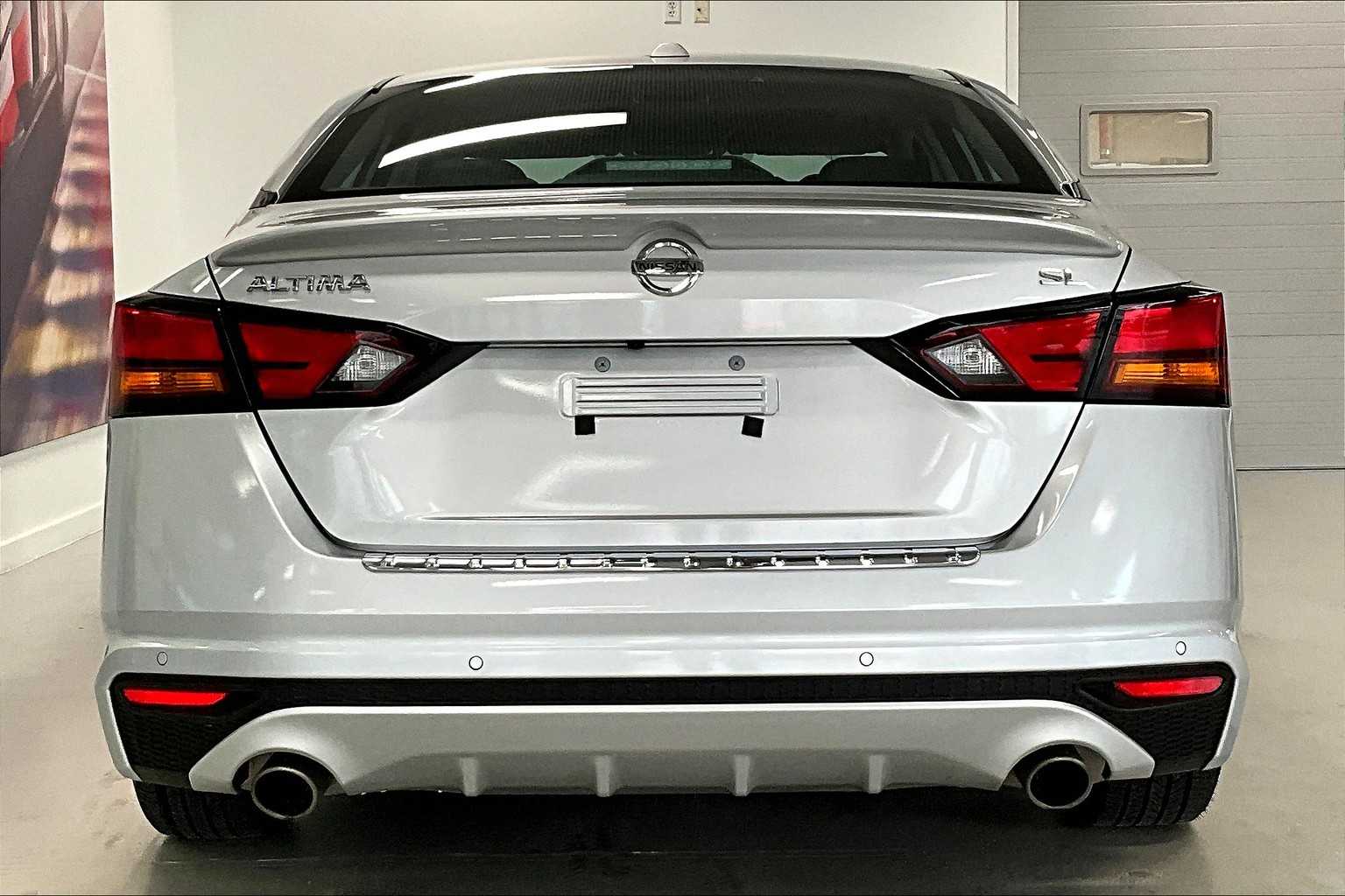 Thumbnail: 2022 Nissan Altima - 5