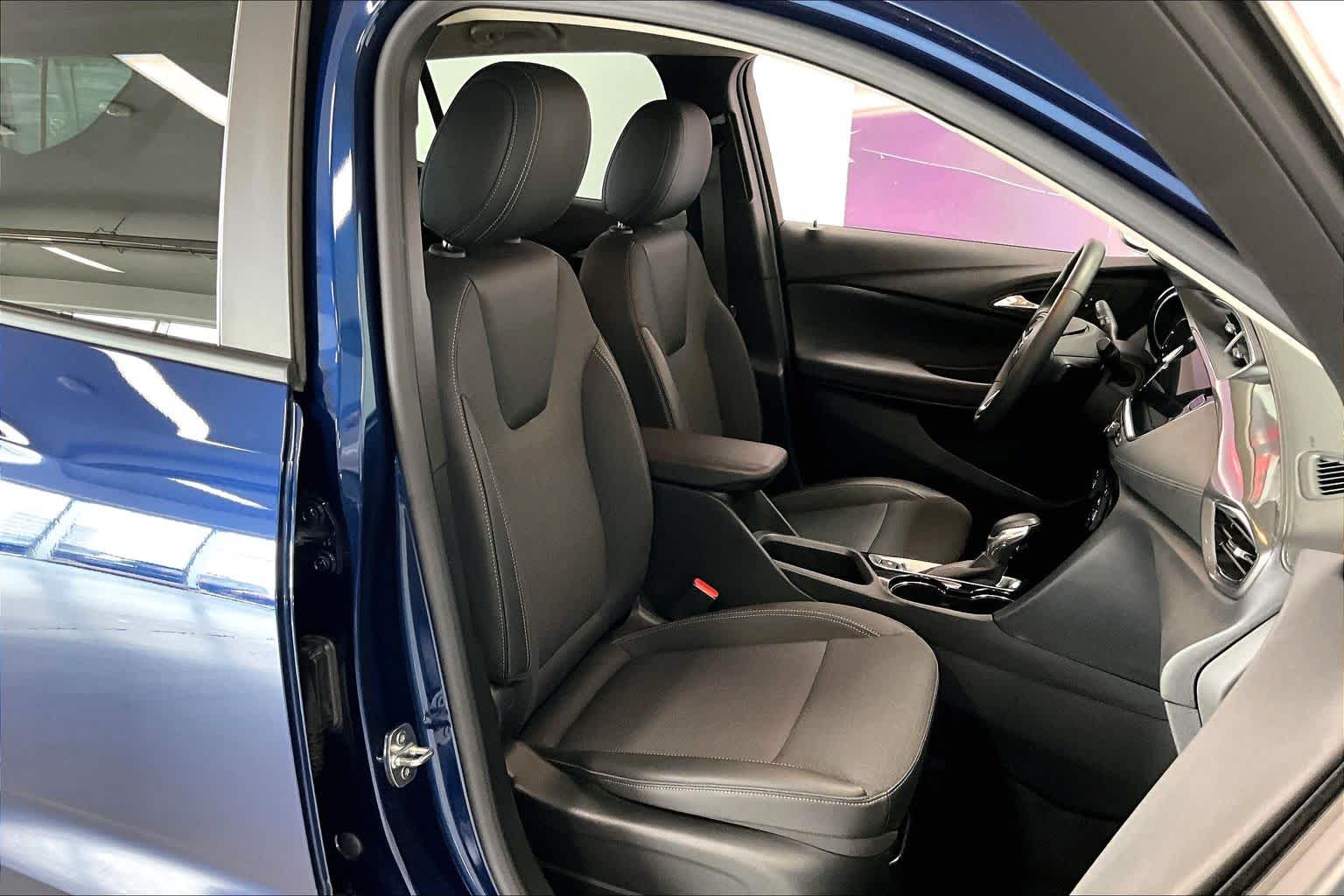 Thumbnail: 2023 Buick Encore GX - 11