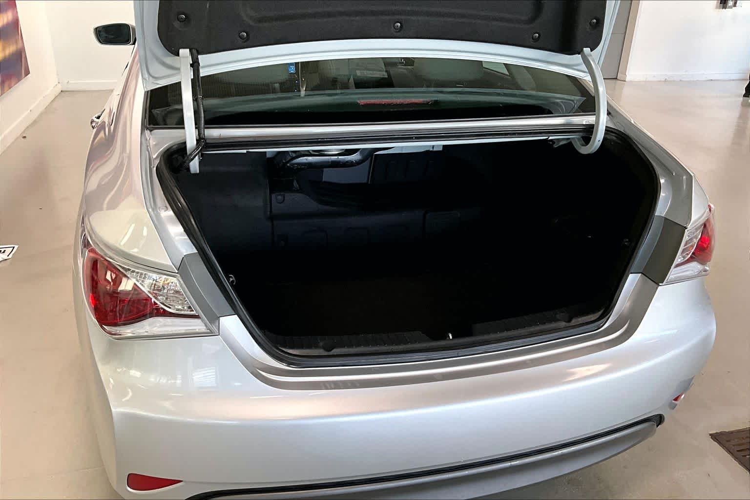 Thumbnail: 2013 Hyundai Sonata - 16