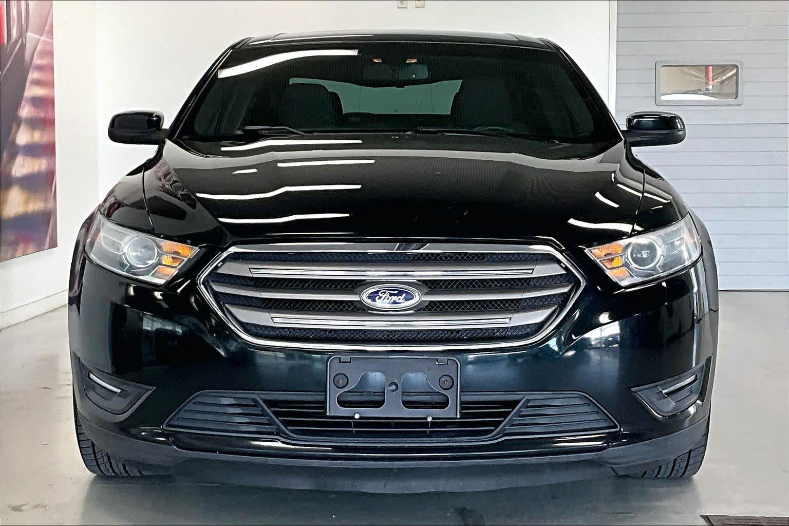 Thumbnail: 2014 Ford Taurus - 6