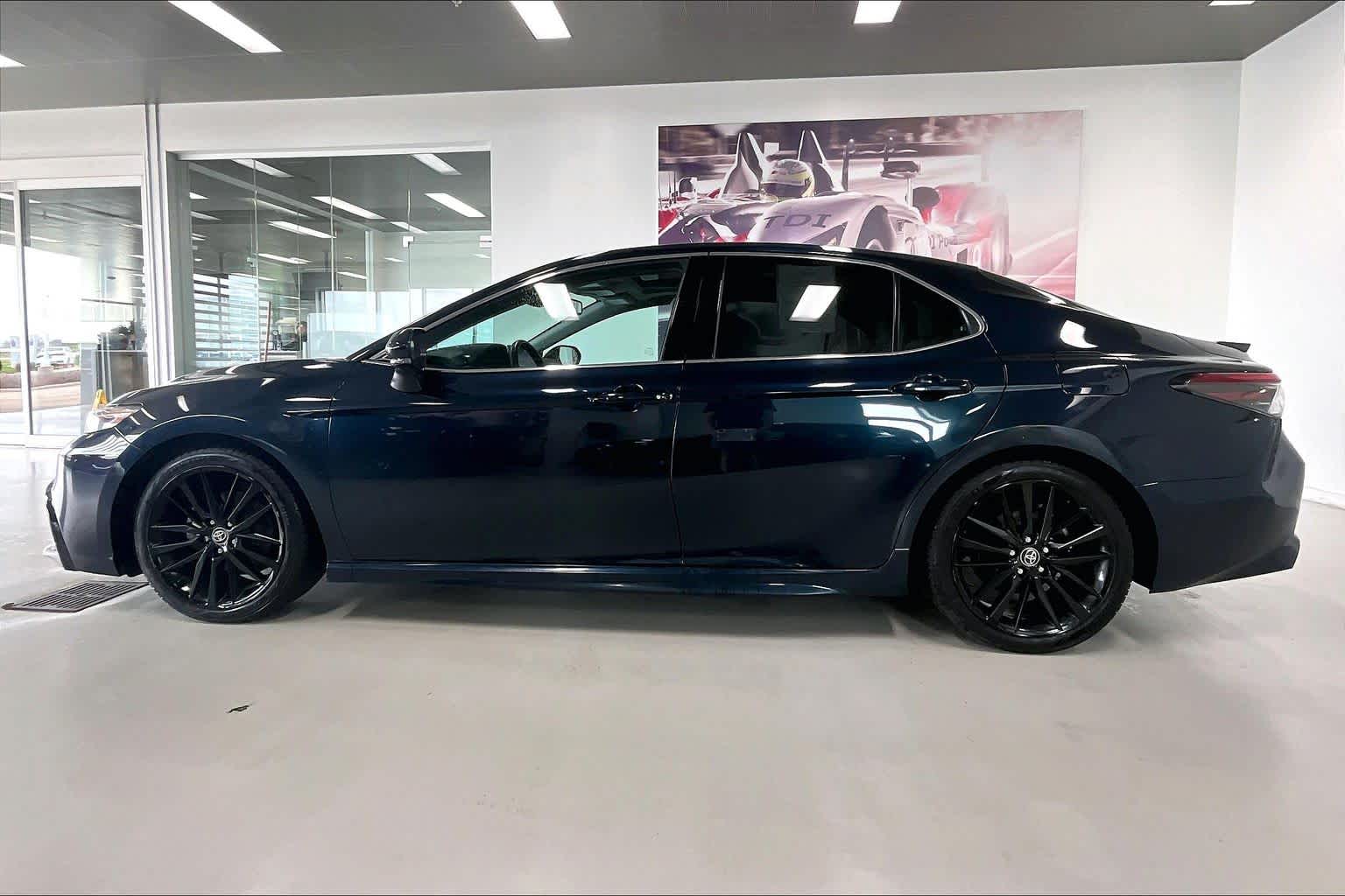 Thumbnail: 2021 Toyota Camry - 3