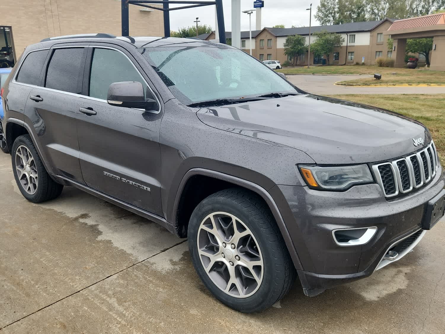Thumbnail: 2018 Jeep Grand Cherokee - 2