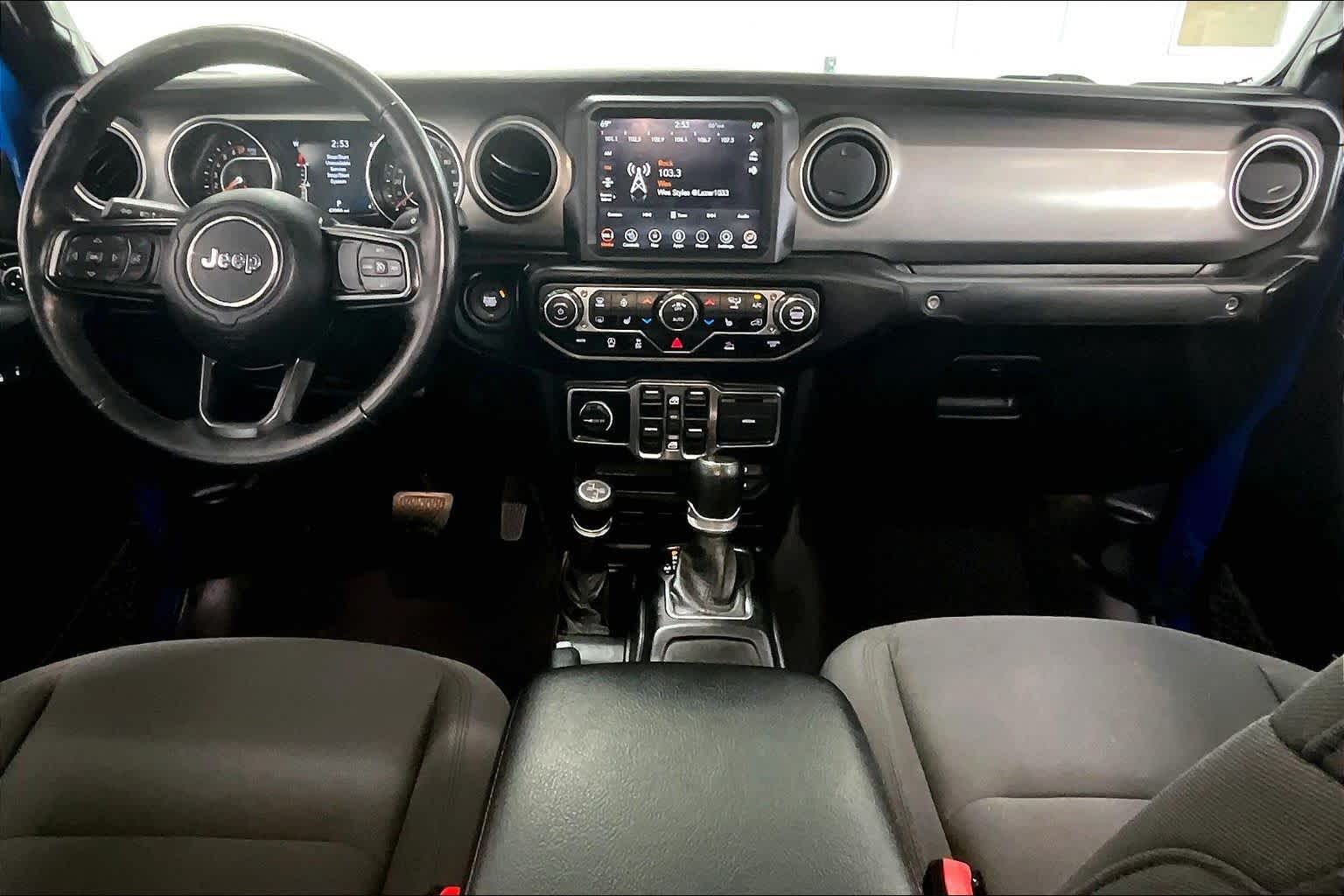 Thumbnail: 2021 Jeep Gladiator - 9