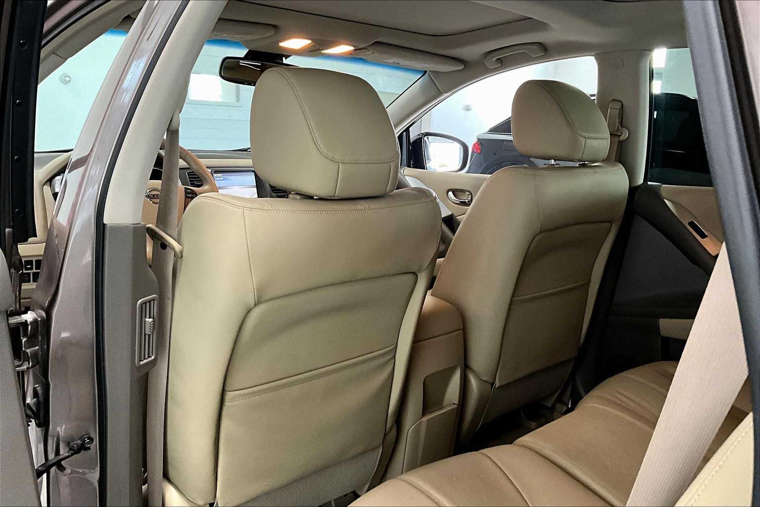 Thumbnail: 2013 Nissan Murano - 11
