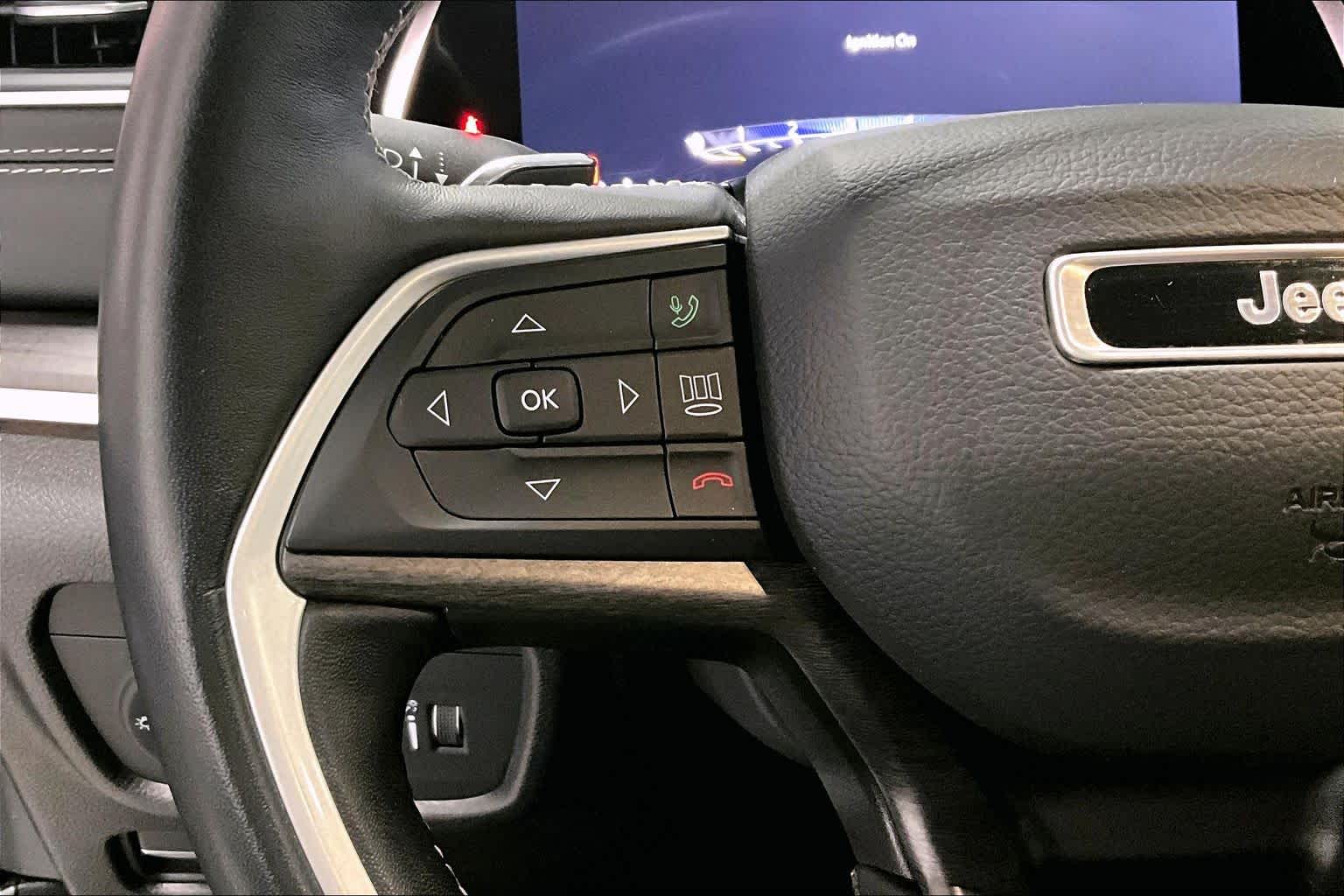 Thumbnail: 2022 Jeep Grand Cherokee - 20