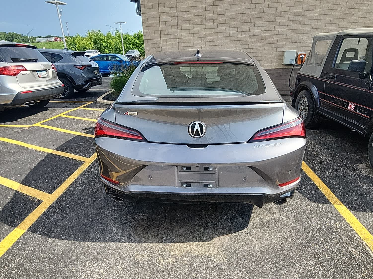 Thumbnail: 2023 Acura Integra - 6