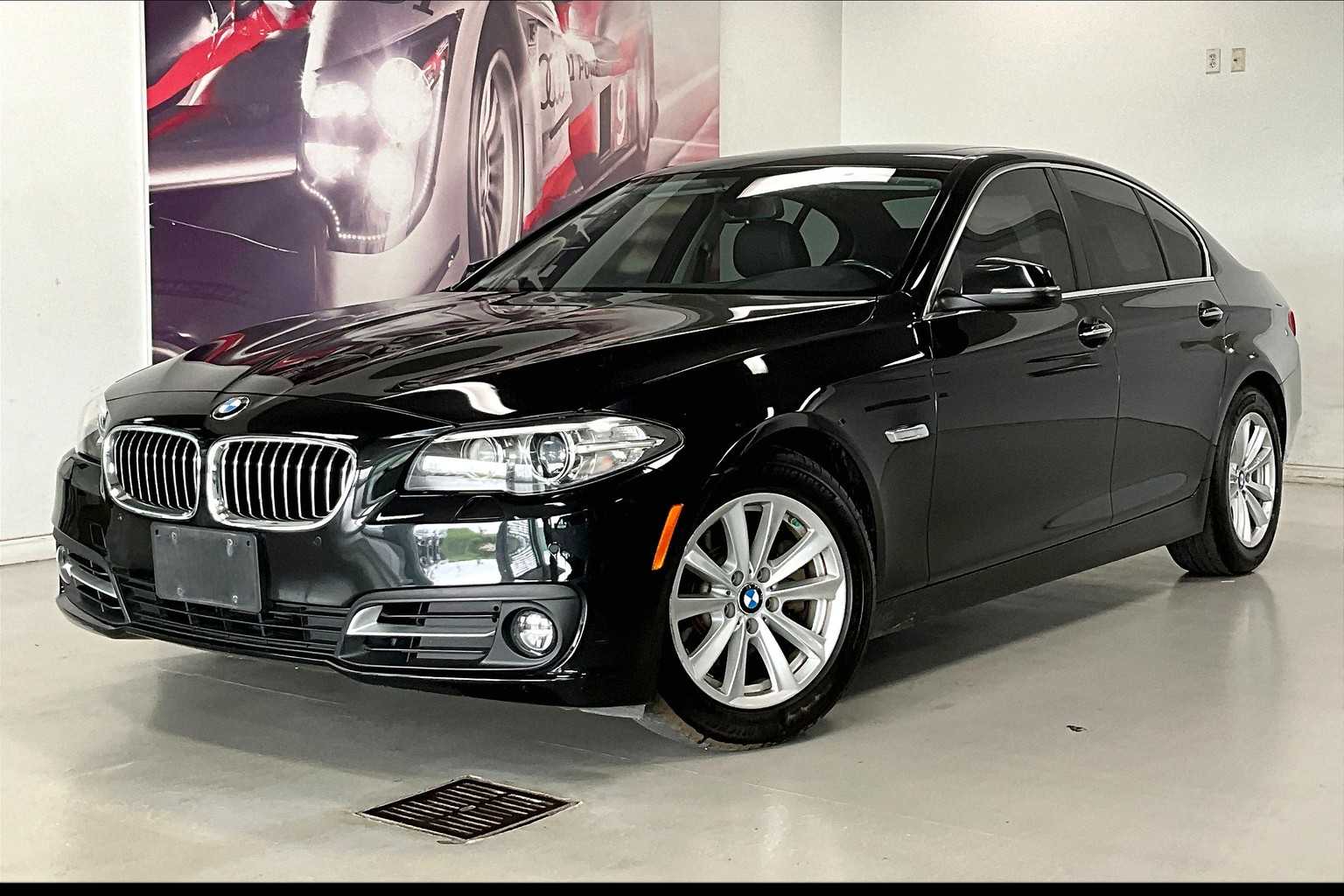 2016 BMW 5 Series 528i xDrive Hero Image