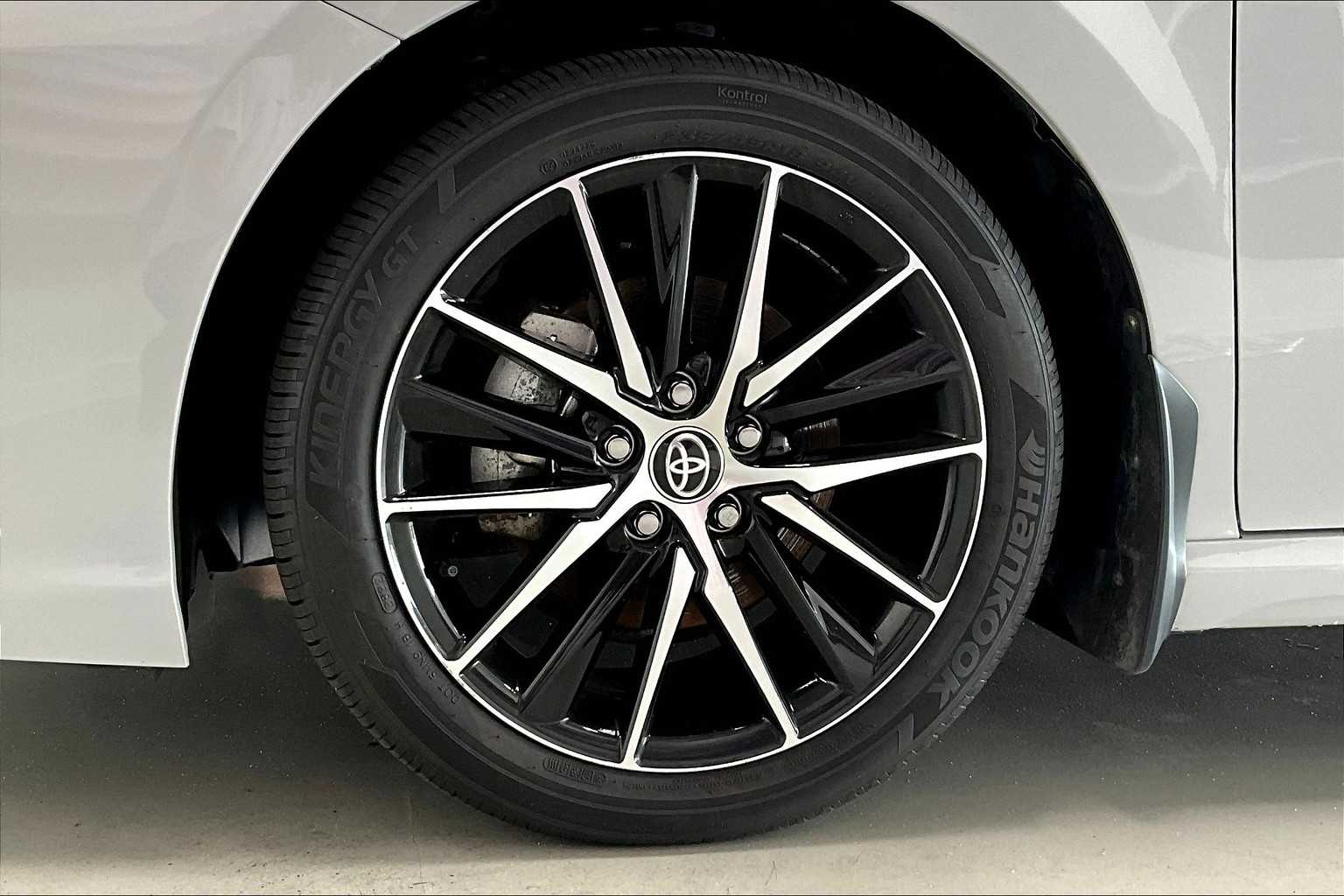Thumbnail: 2023 Toyota Camry - 7