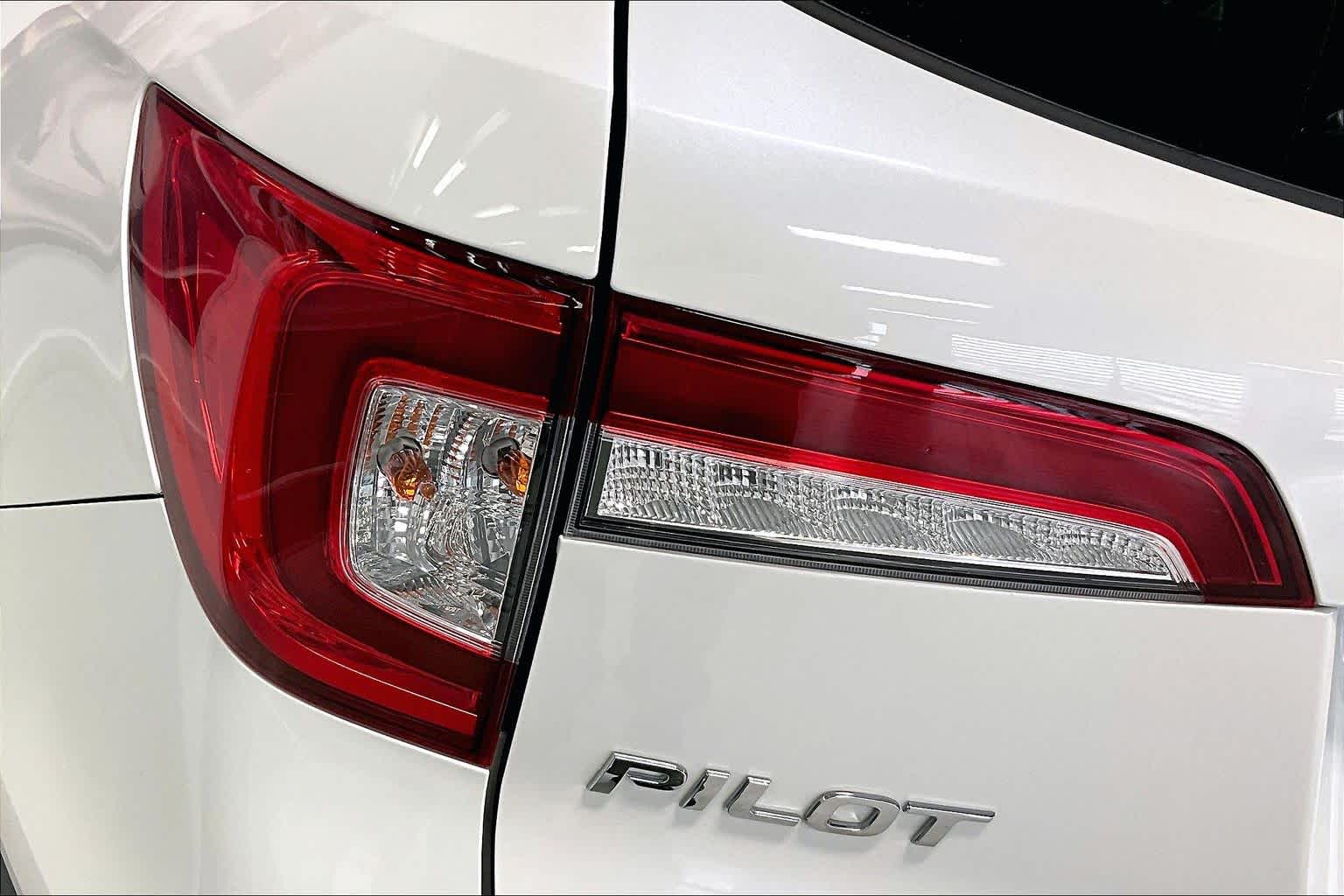 Thumbnail: 2019 Honda Pilot - 30