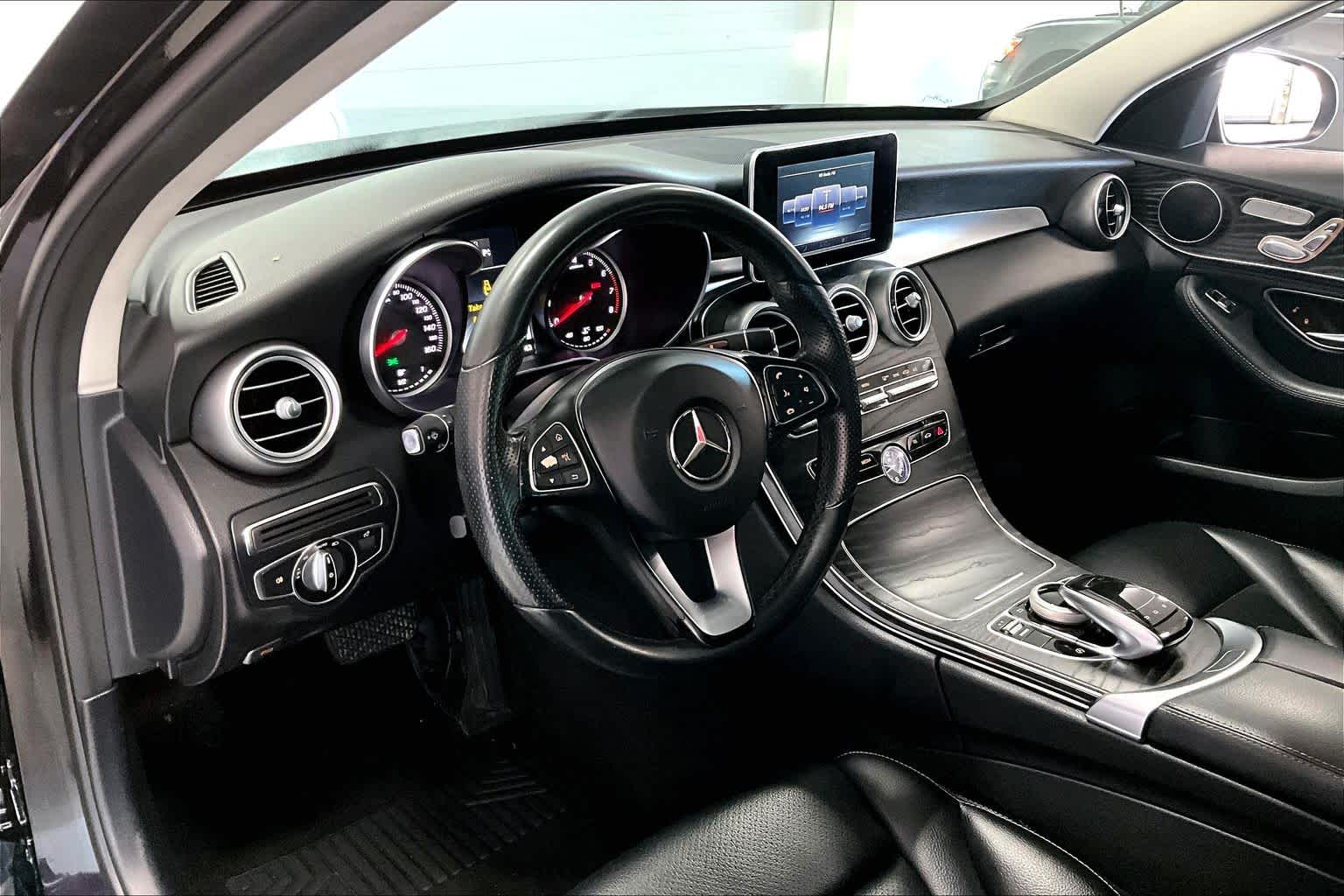 Thumbnail: 2016 Mercedes-Benz C-Class - 2