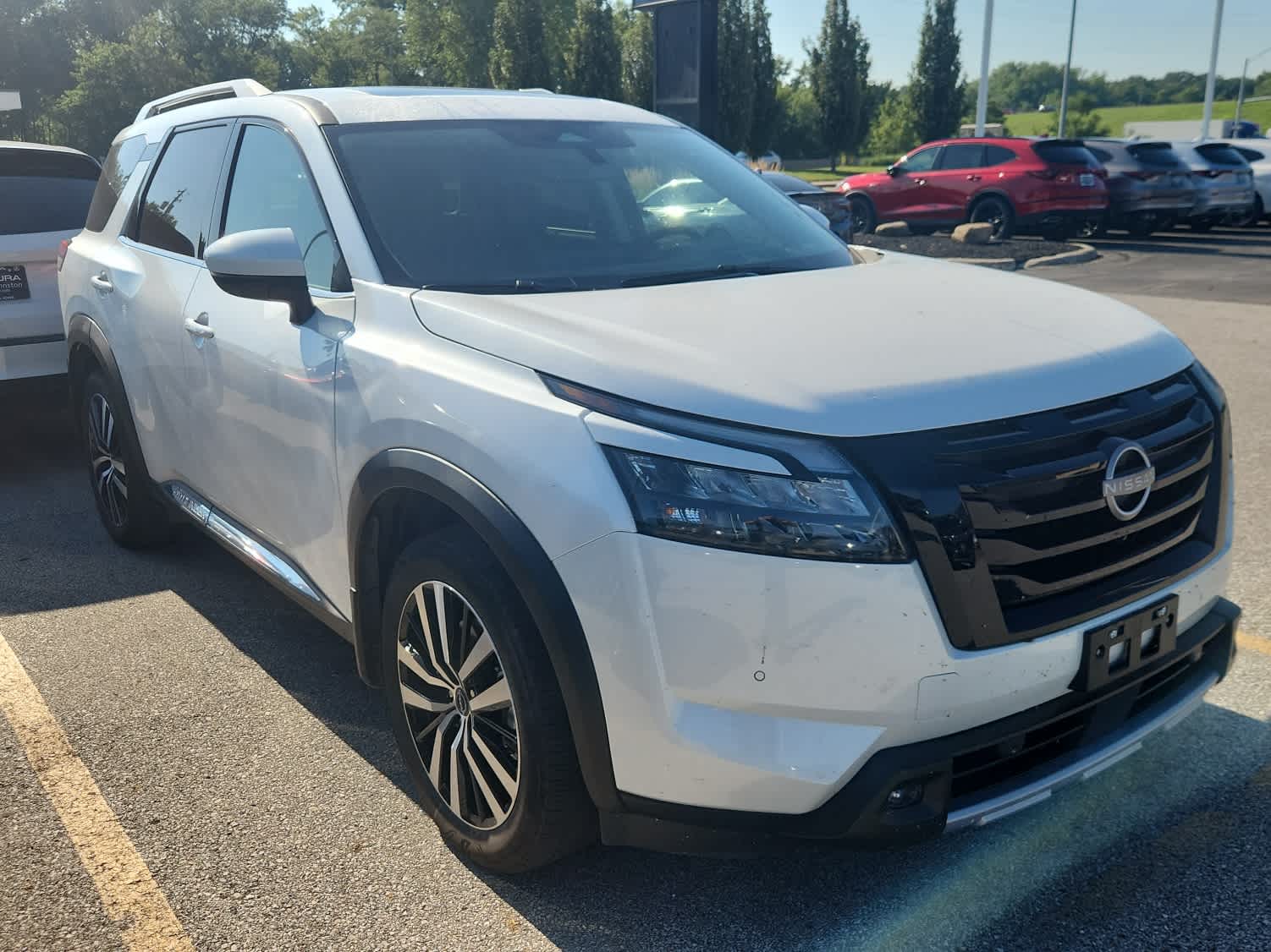 Thumbnail: 2025 Nissan Pathfinder - 2