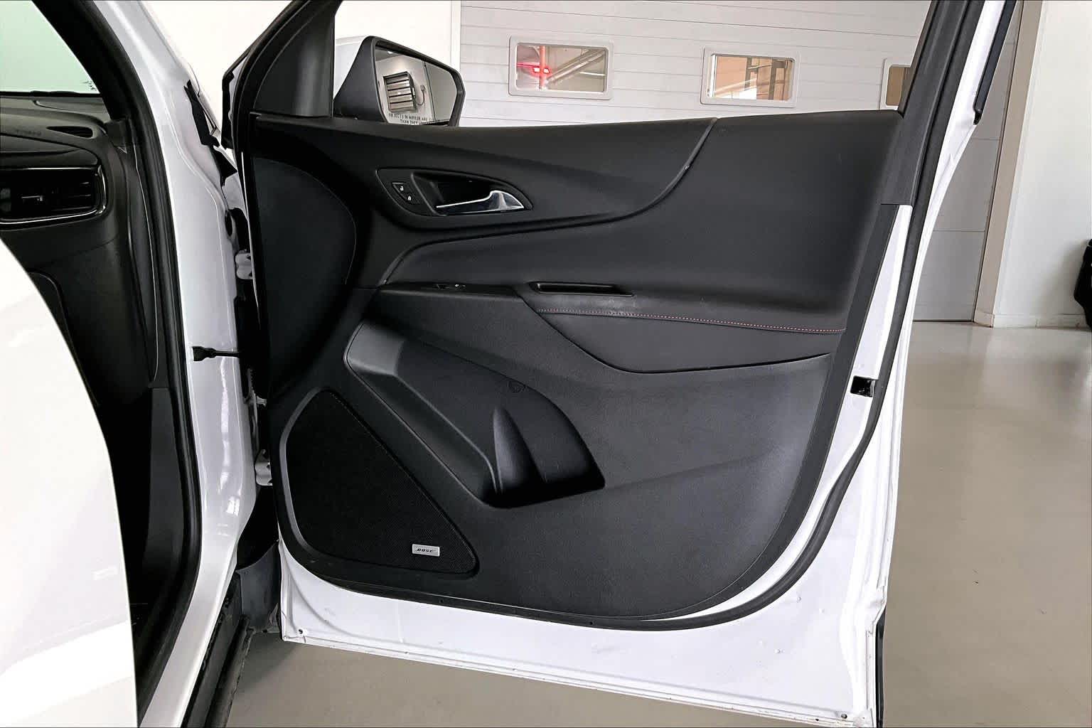 Thumbnail: 2023 Chevrolet Equinox - 26