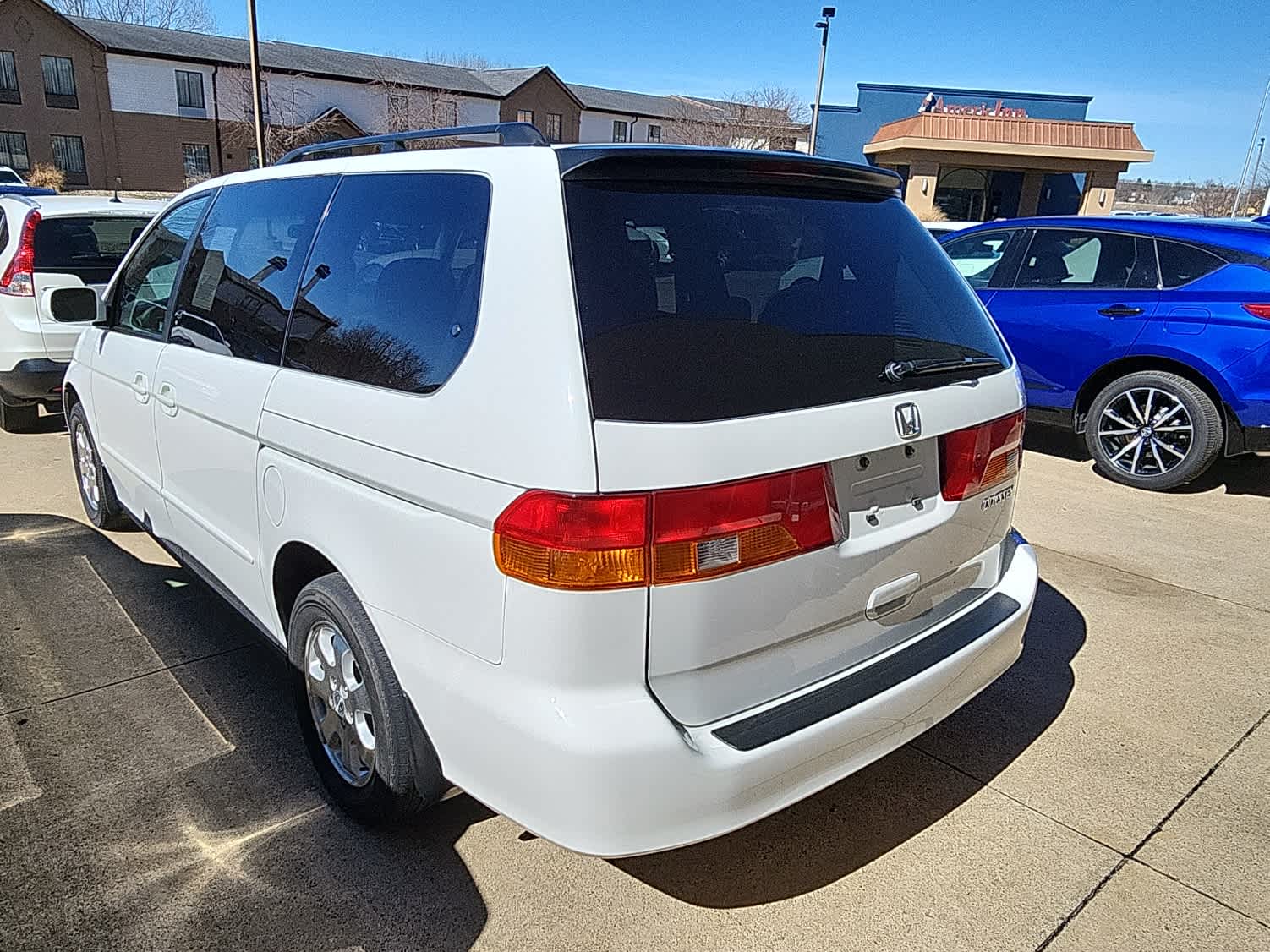 Thumbnail: 2004 Honda Odyssey - 8