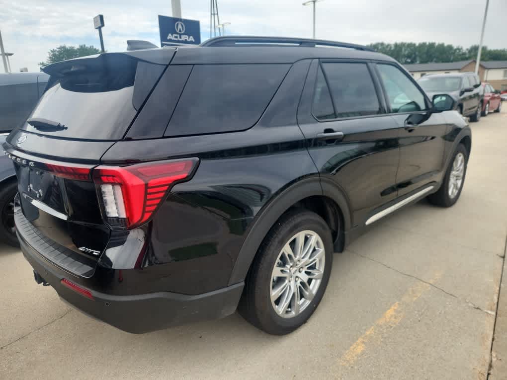Thumbnail: 2025 Ford Explorer - 5