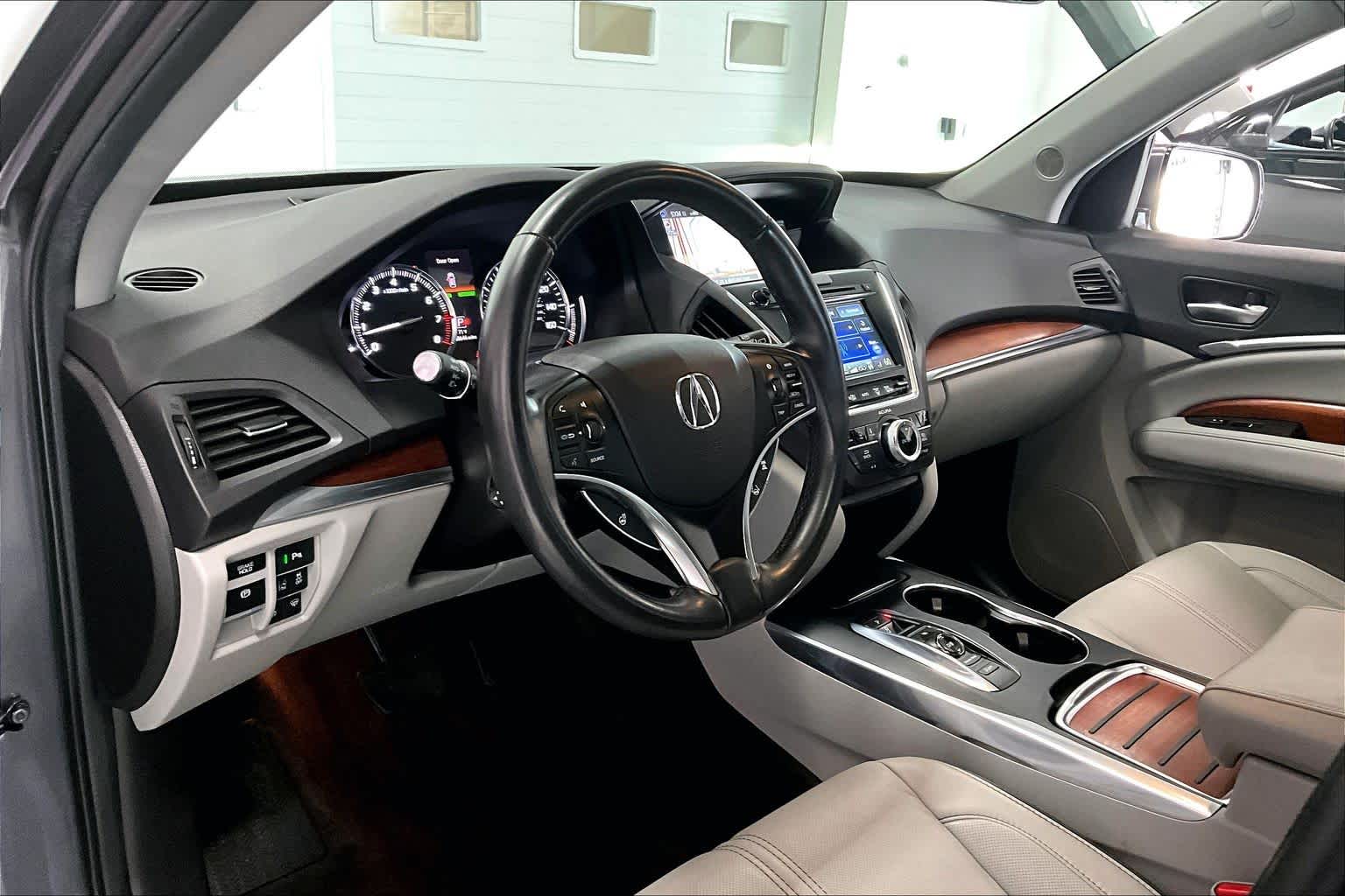 Thumbnail: 2017 Acura MDX - 2