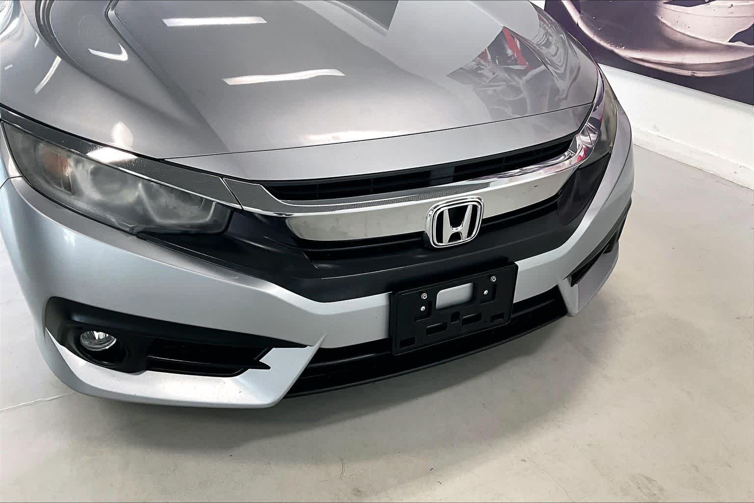 Thumbnail: 2016 Honda Civic - 30