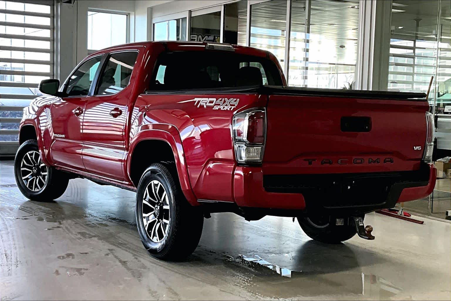 Thumbnail: 2020 Toyota Tacoma - 4