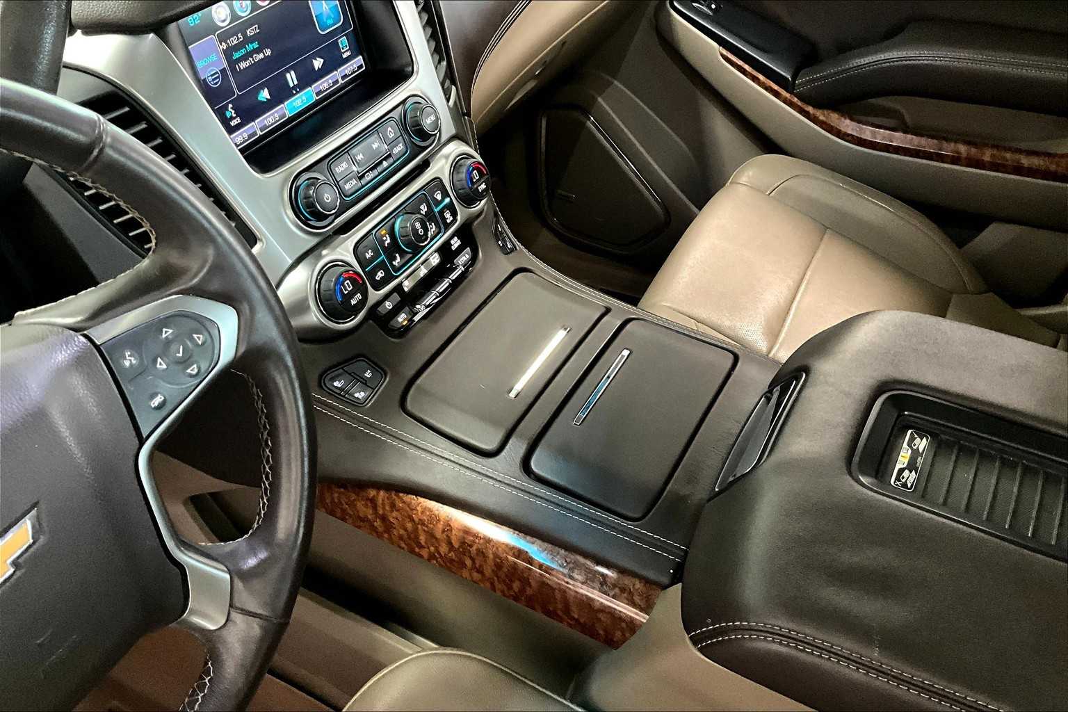 Thumbnail: 2015 Chevrolet Tahoe - 14