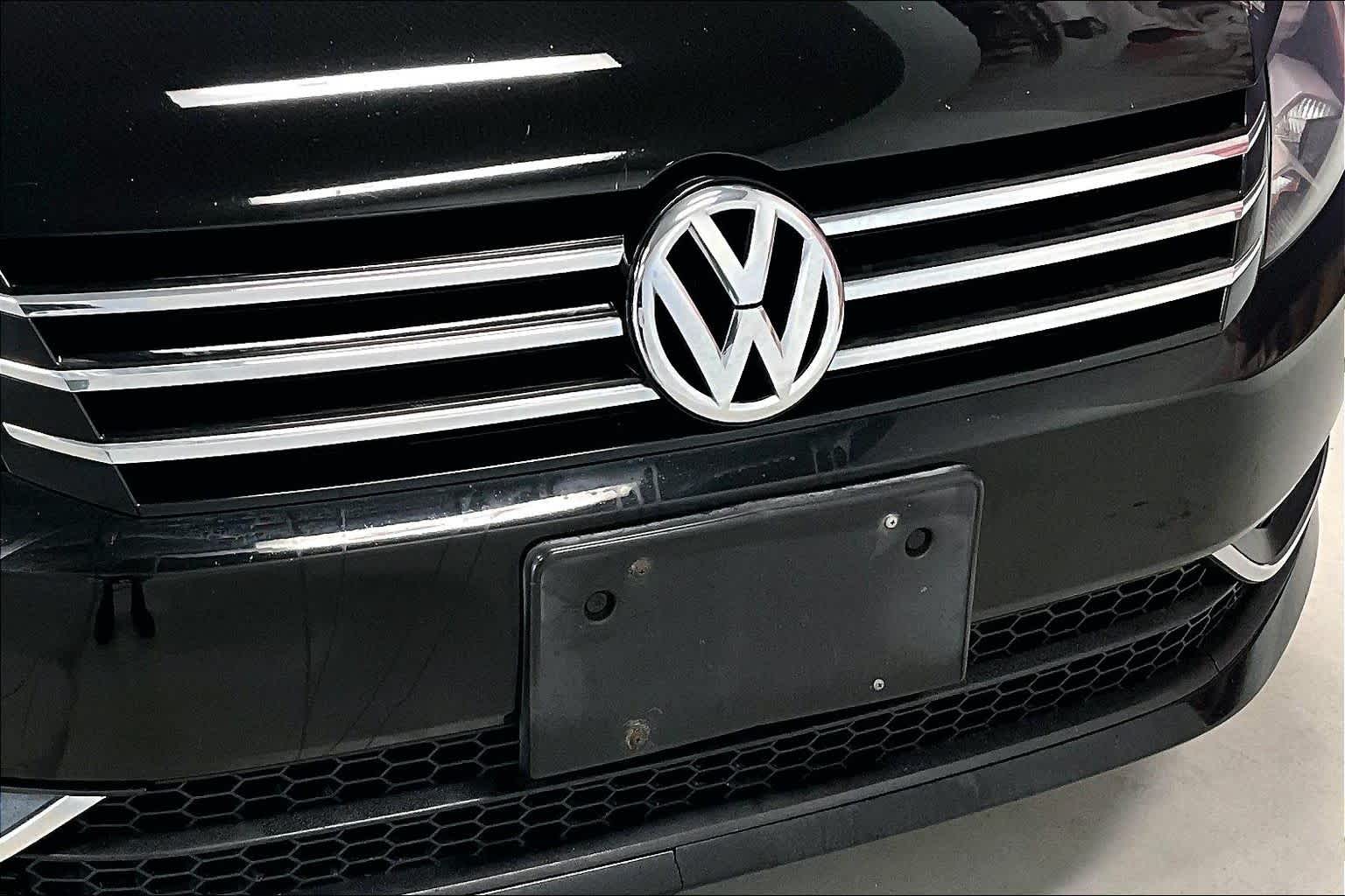 Thumbnail: 2013 Volkswagen Passat - 31