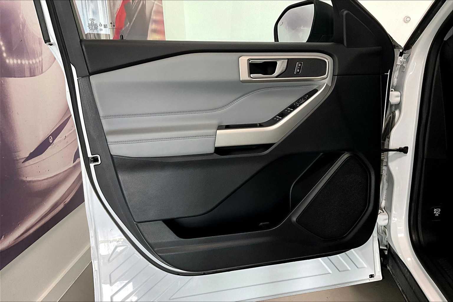 Thumbnail: 2021 Ford Explorer - 22