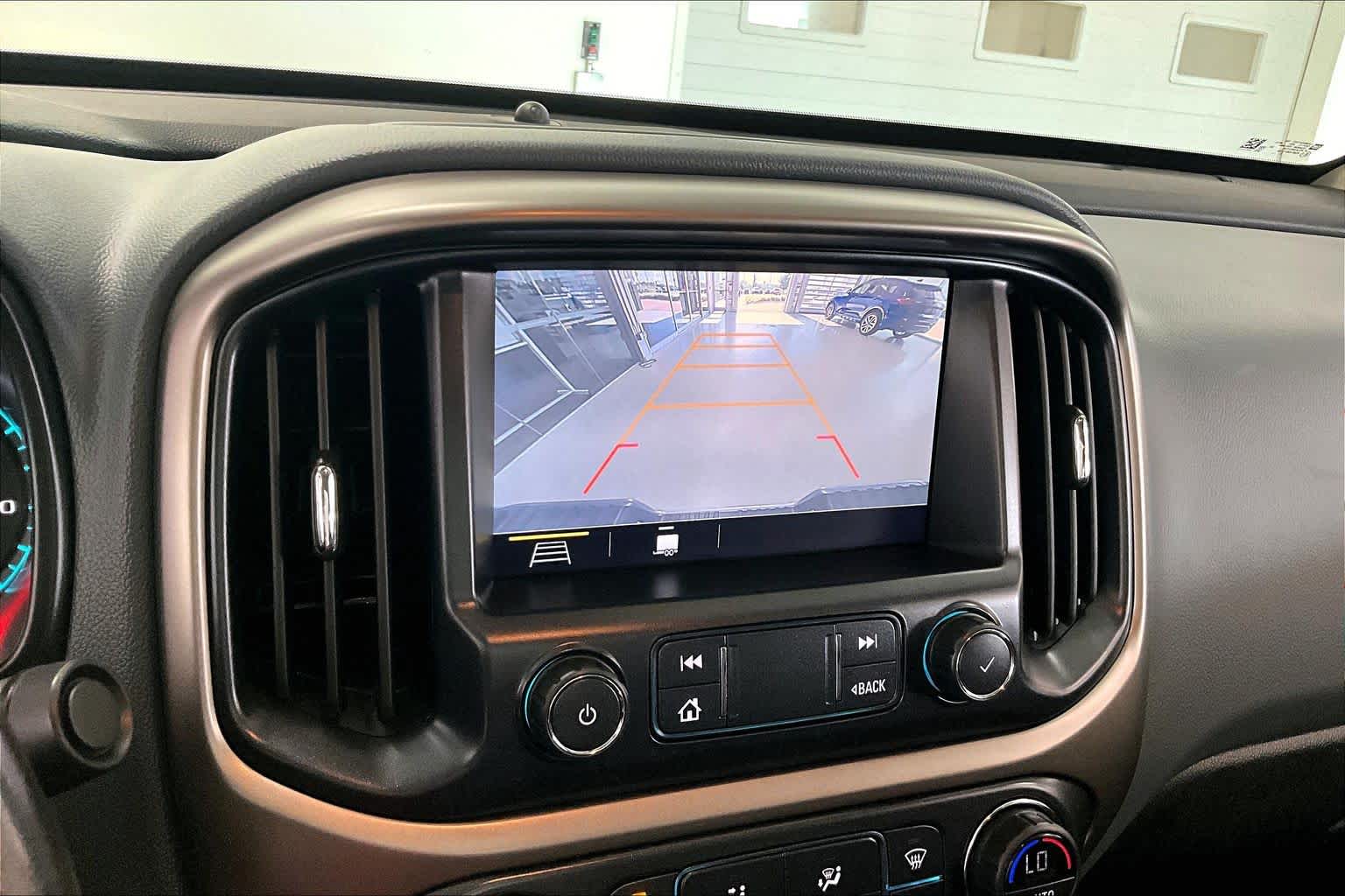 Thumbnail: 2021 Chevrolet Colorado - 23