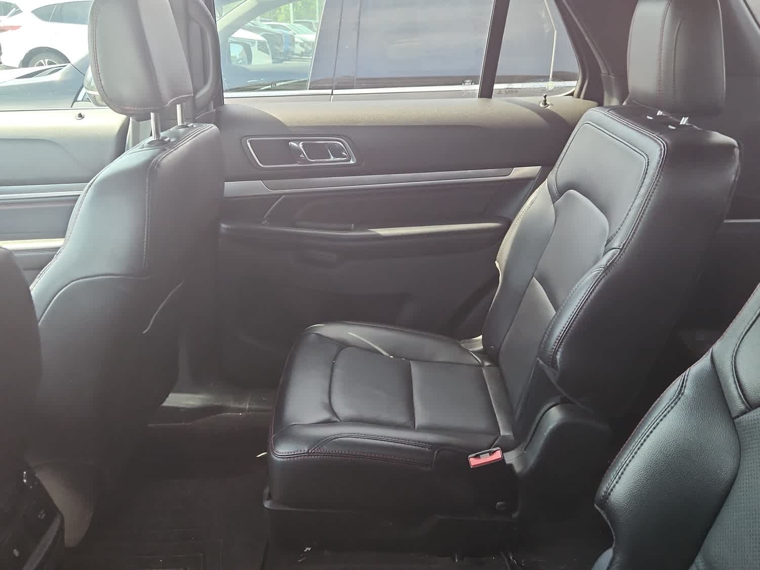 Thumbnail: 2018 Ford Explorer - 9