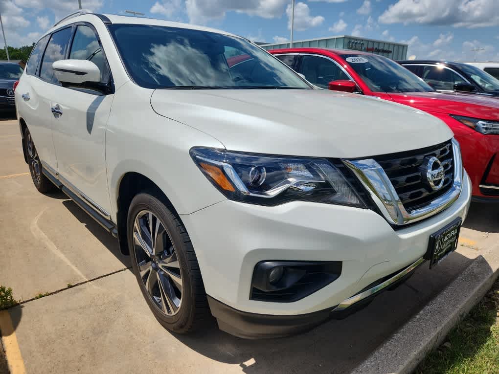 Thumbnail: 2018 Nissan Pathfinder - 2