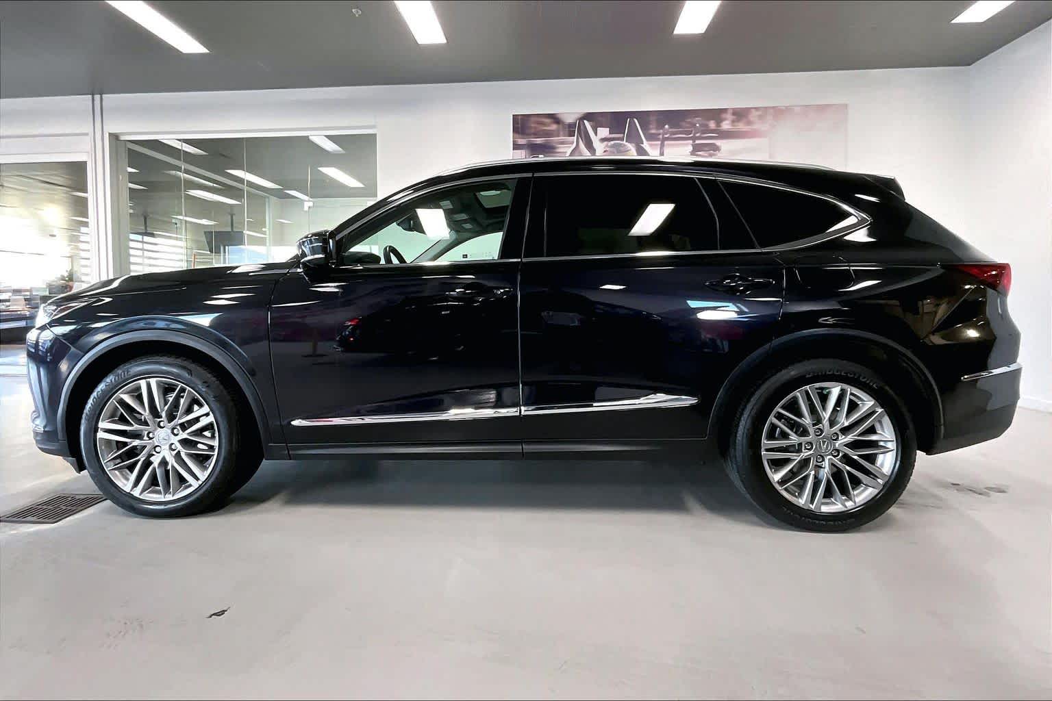 Thumbnail: 2024 Acura MDX - 3