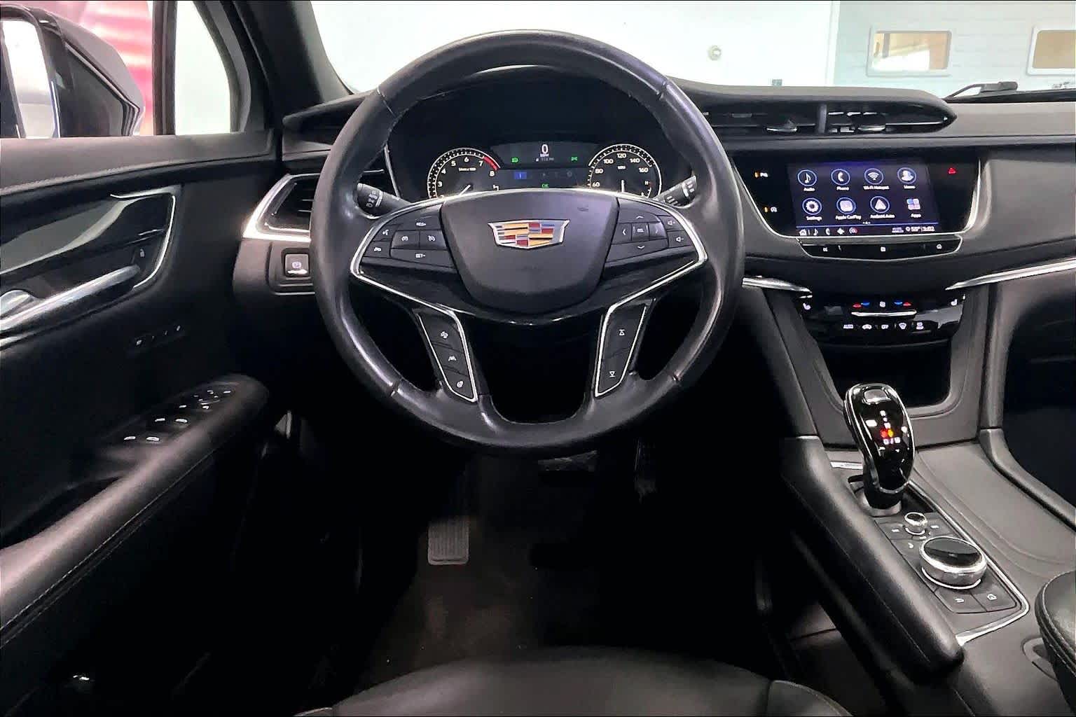 Thumbnail: 2020 Cadillac XT5 - 12