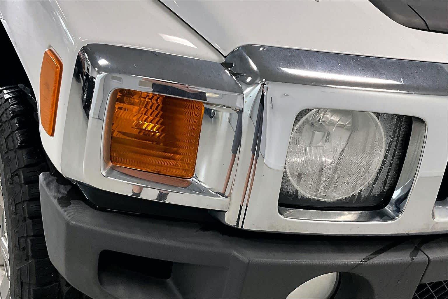 Thumbnail: 2010 Hummer H3 - 27