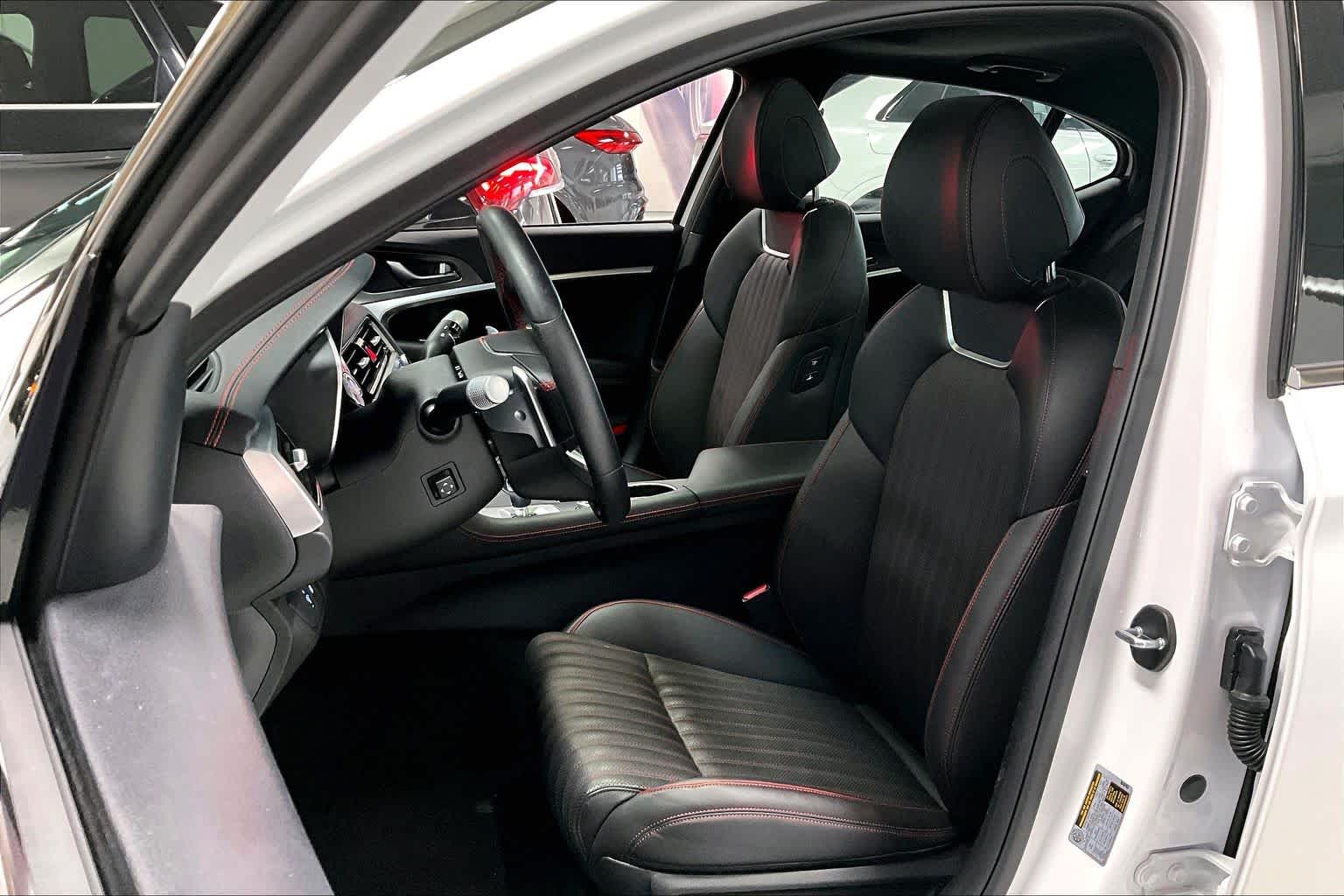 Thumbnail: 2024 Genesis G70 - 10