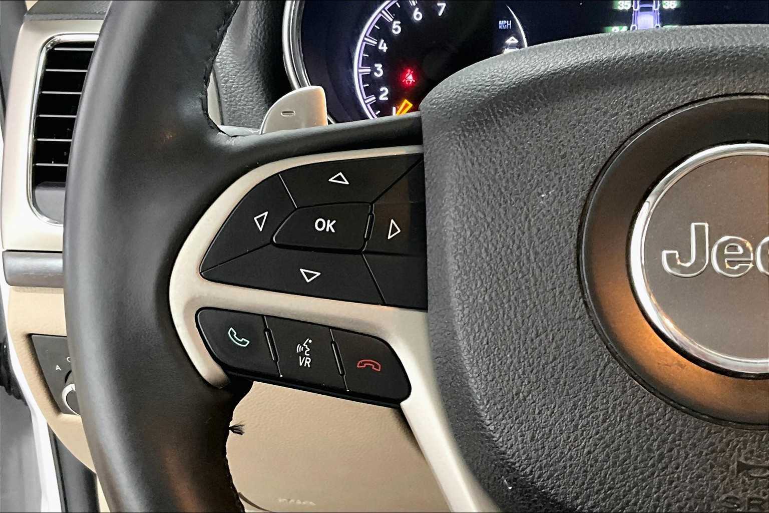 Thumbnail: 2014 Jeep Grand Cherokee - 19