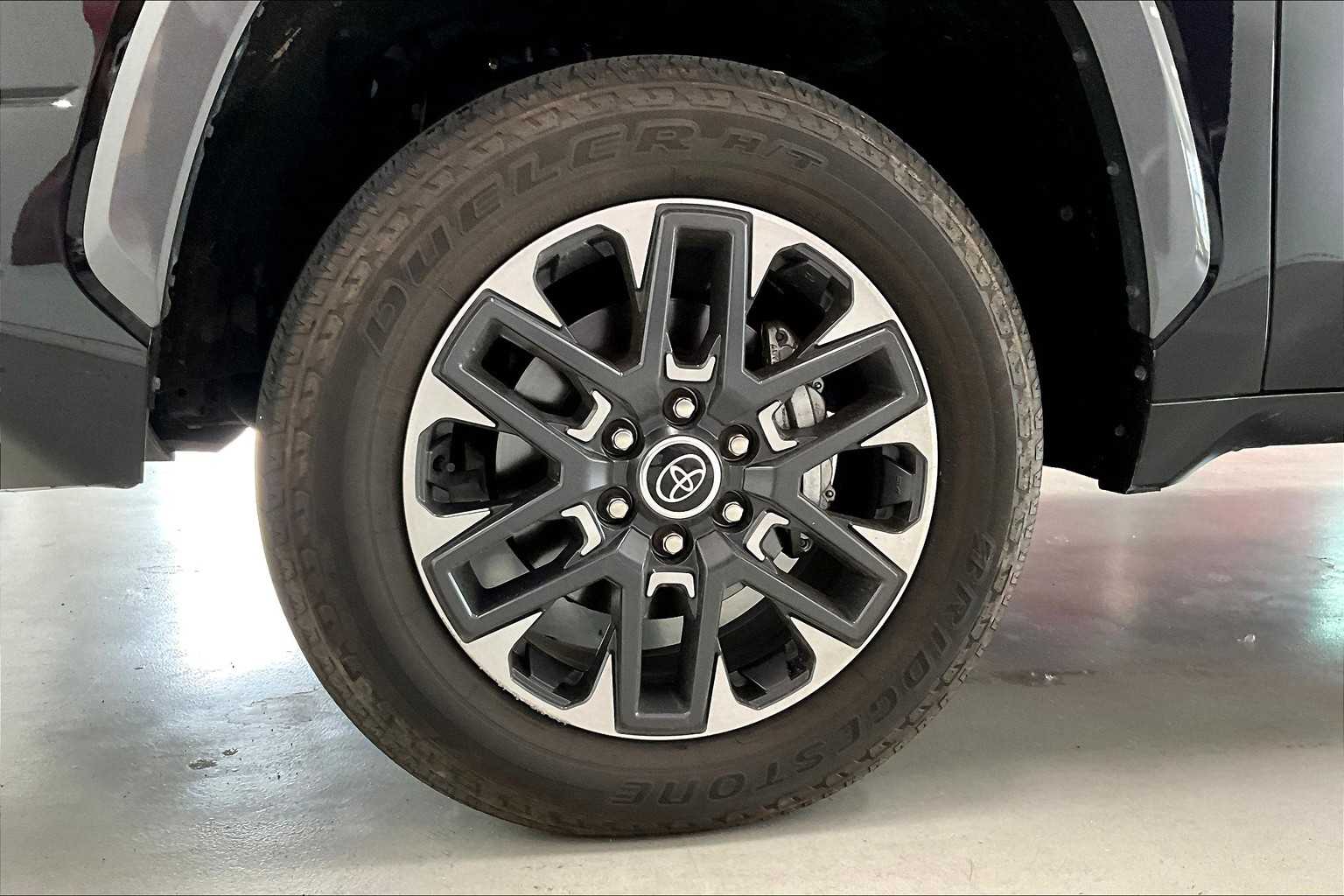 Thumbnail: 2023 Toyota Tundra - 7