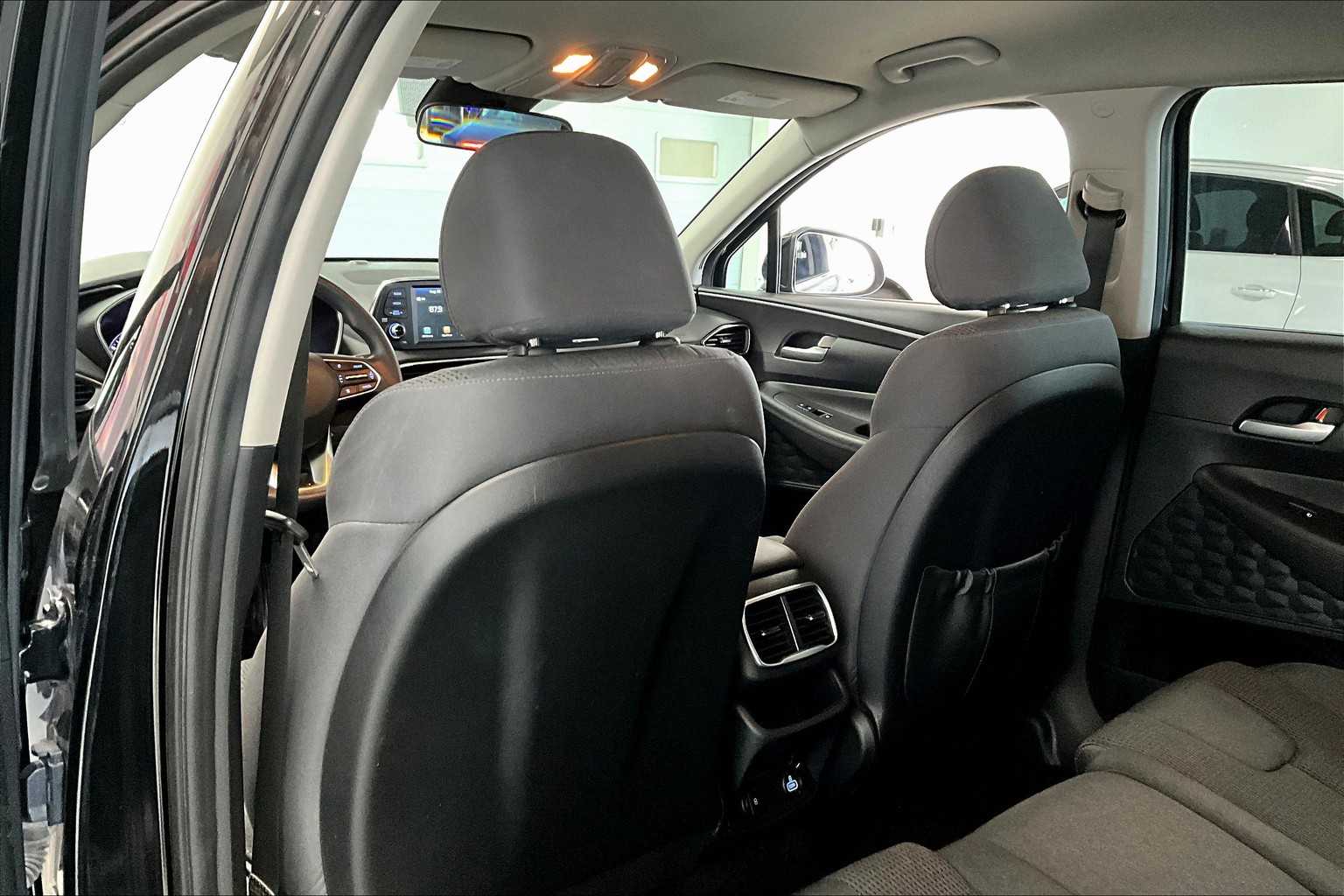Thumbnail: 2020 Hyundai Santa Fe - 10